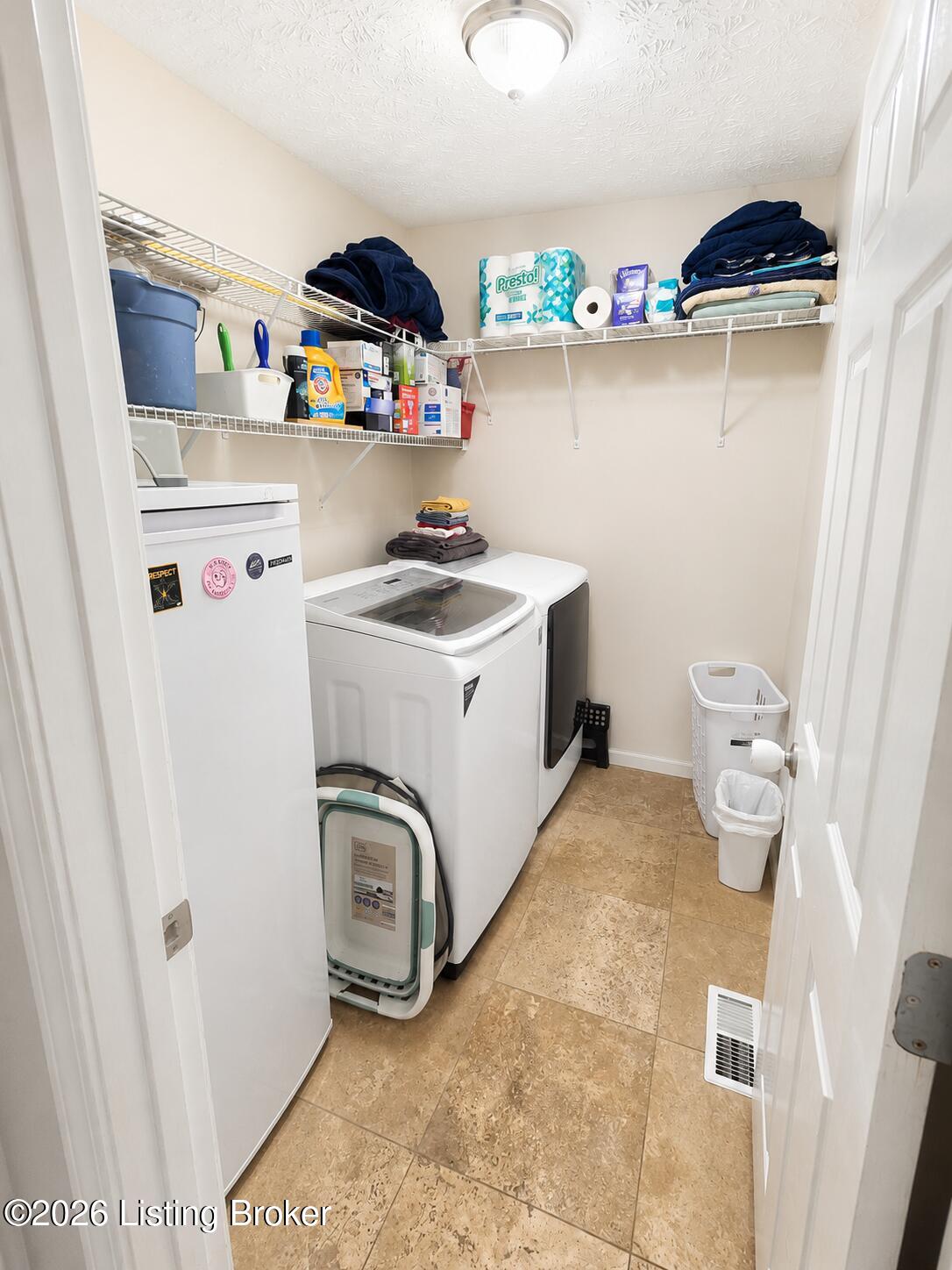 5213 Rainmaker Ct Property Photo 25