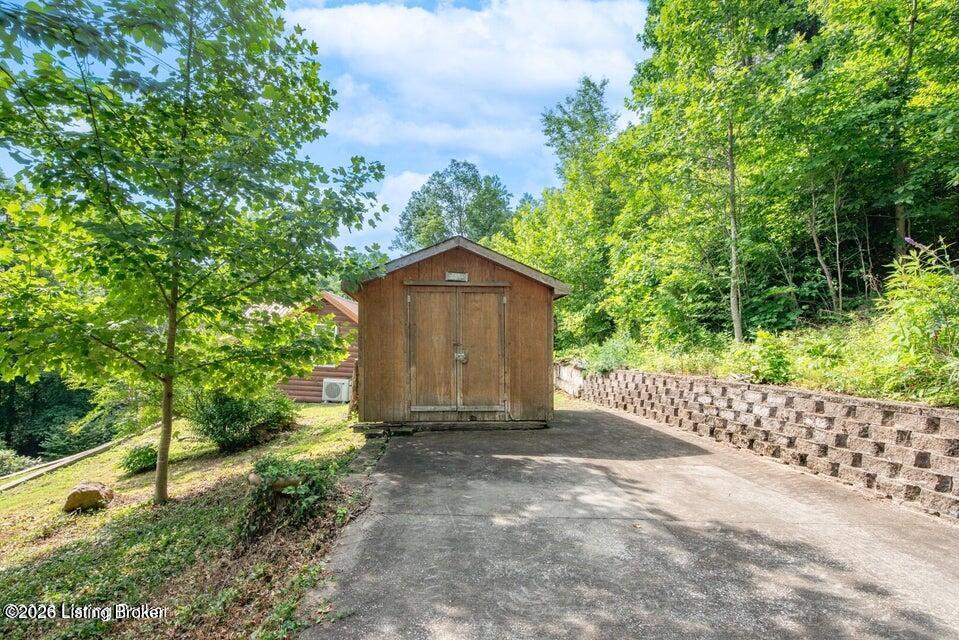 2086 Martin Pierce Rd Property Photo 15