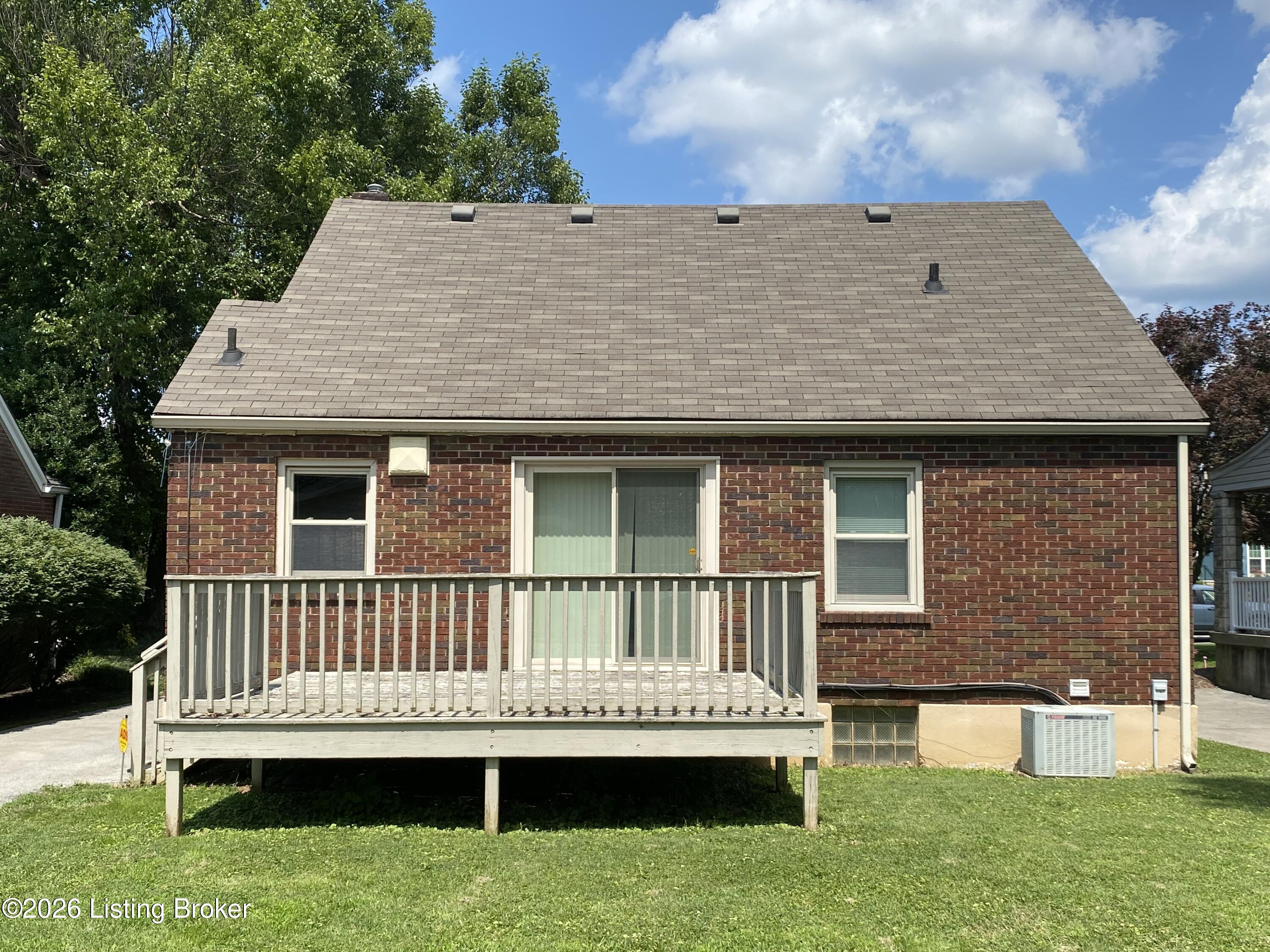 2644 Drayton Dr Property Photo 4
