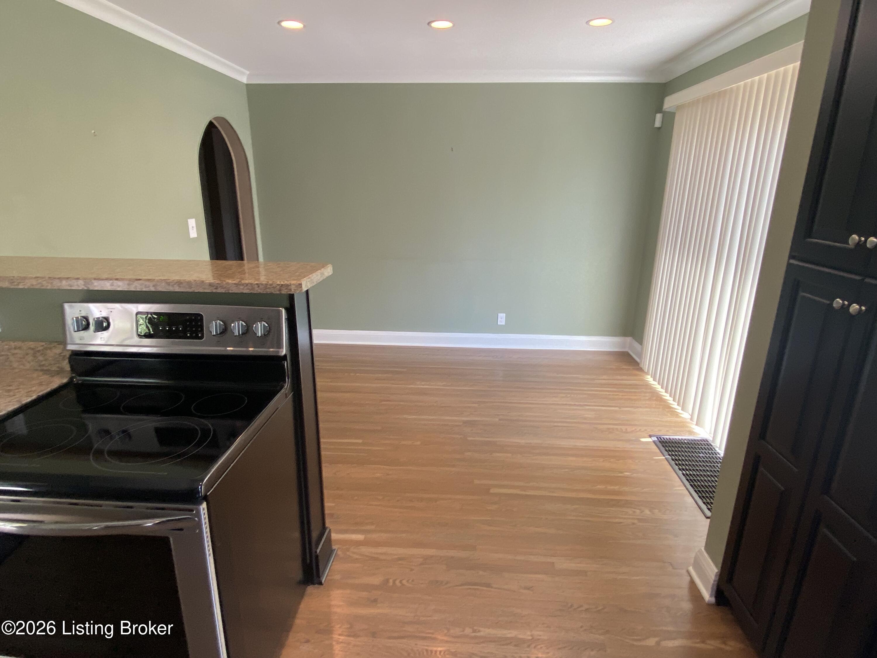 2644 Drayton Dr Property Photo 10