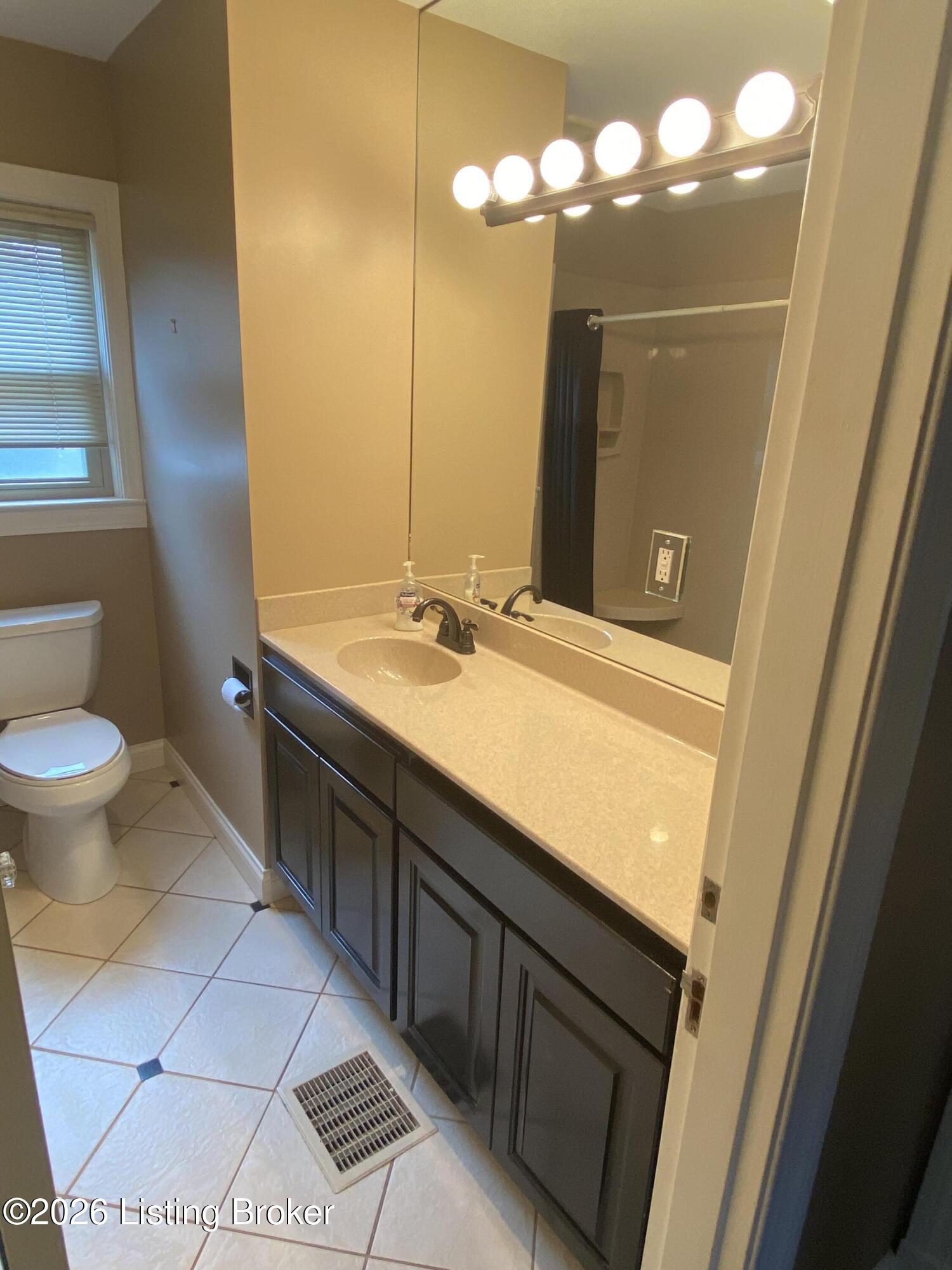 2644 Drayton Dr Property Photo 12