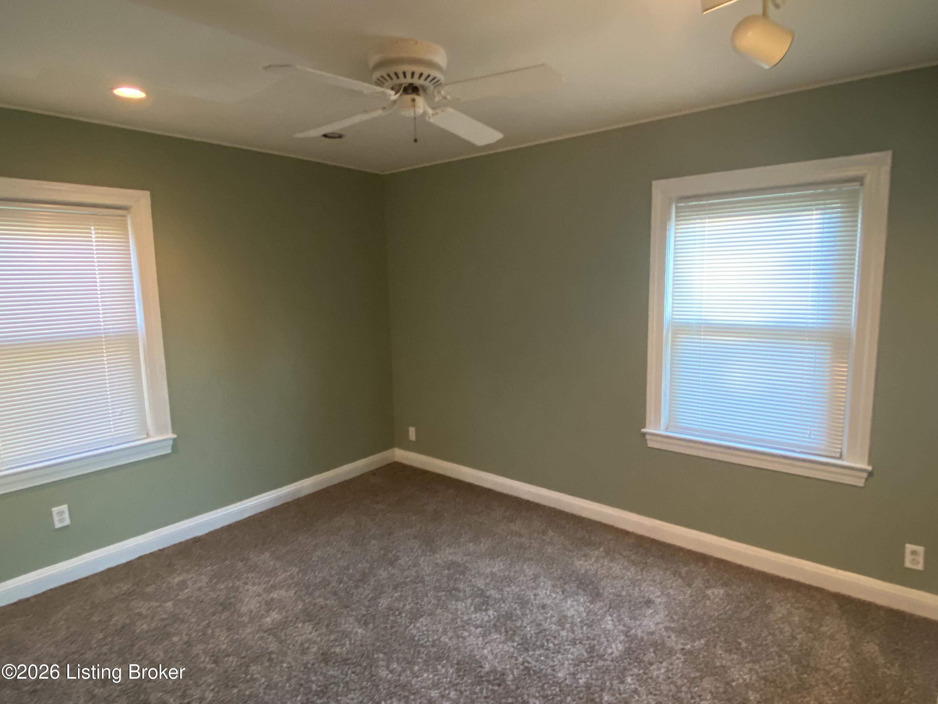 2644 Drayton Dr Property Photo 15