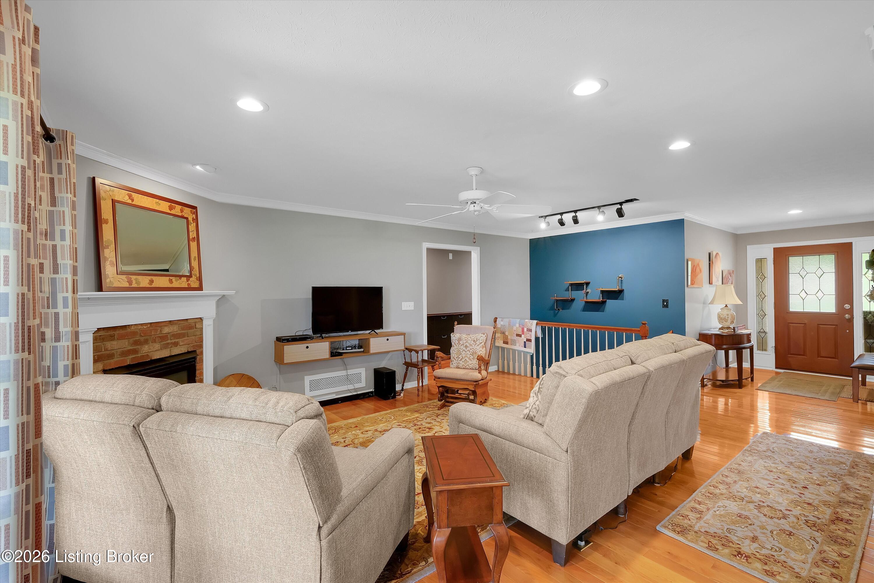 2005 Manning Pl Property Photo 6