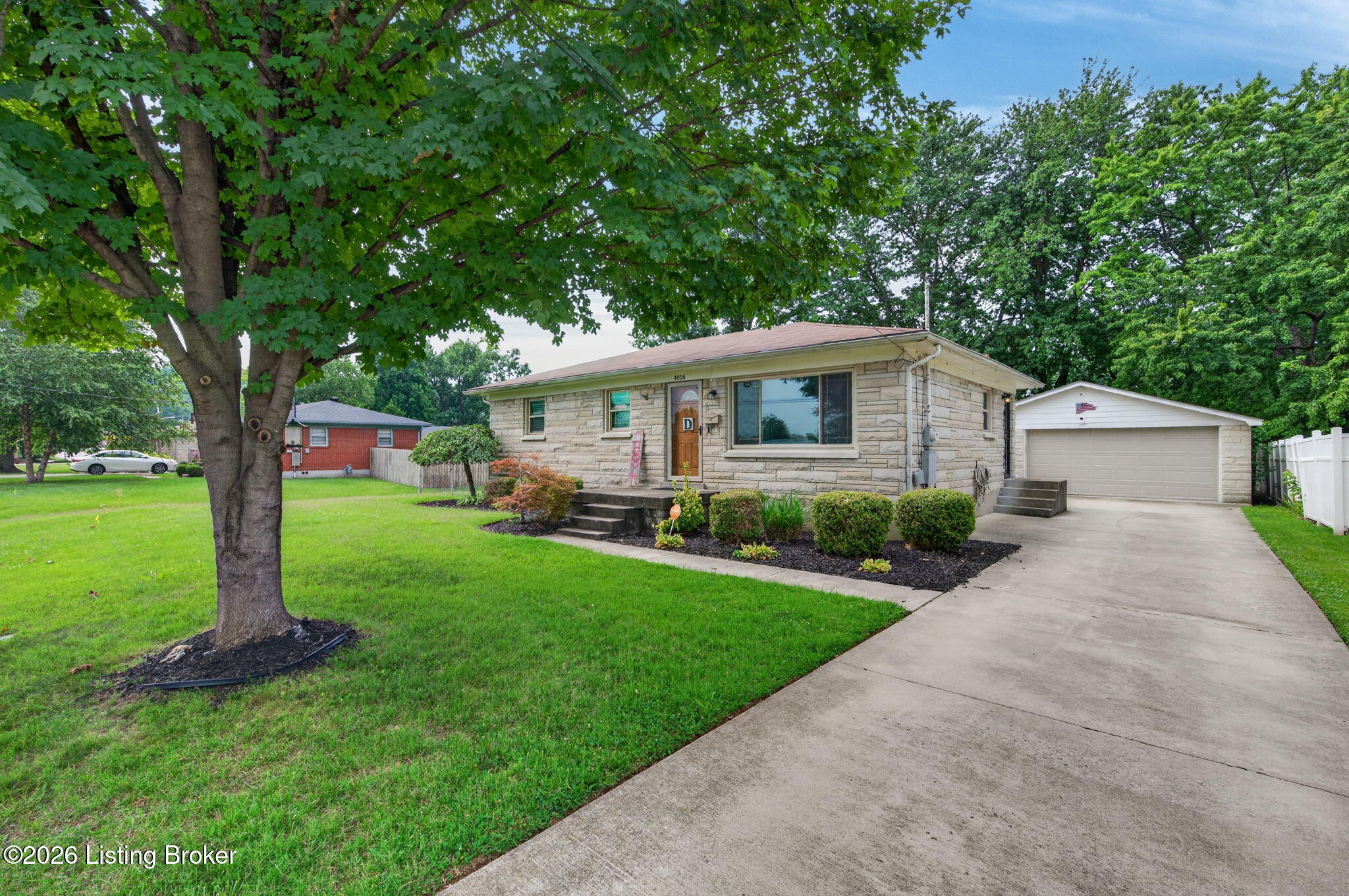 4806 Fury Way