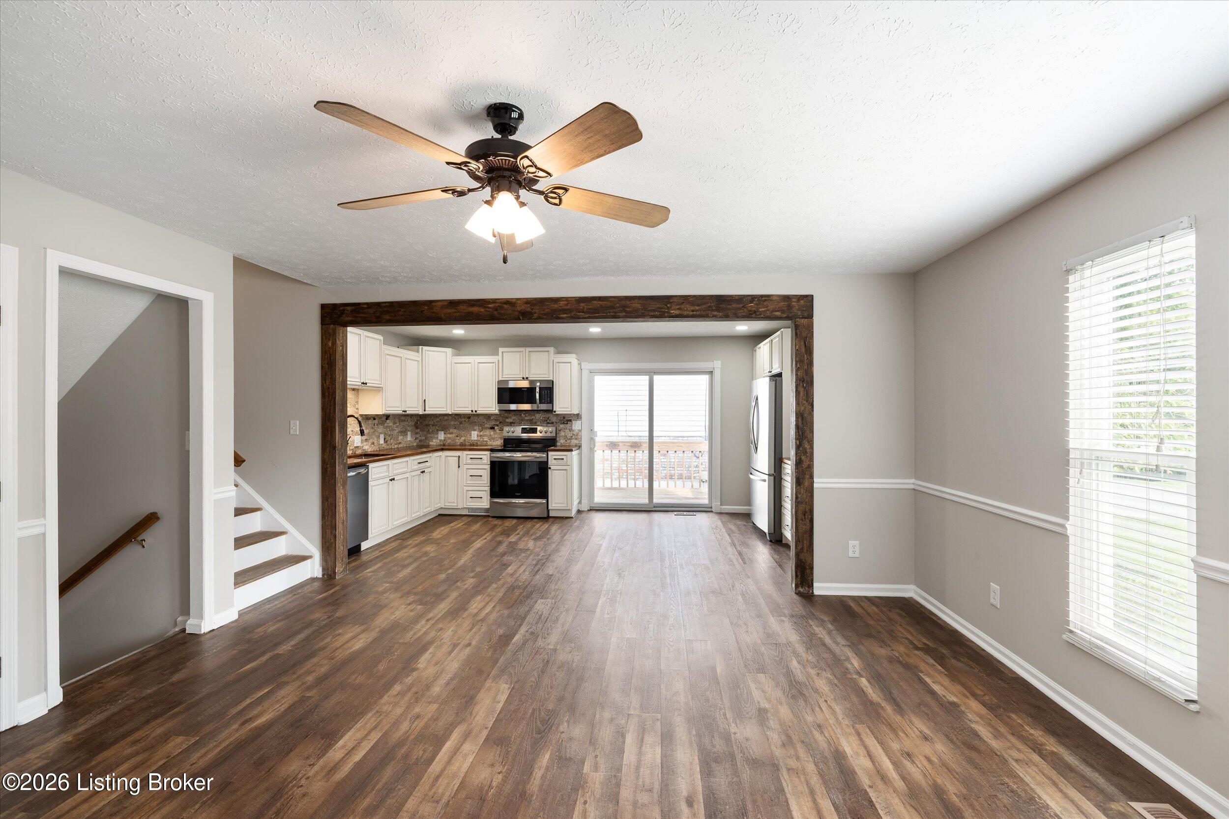7322 Sideoats Dr Property Photo 4