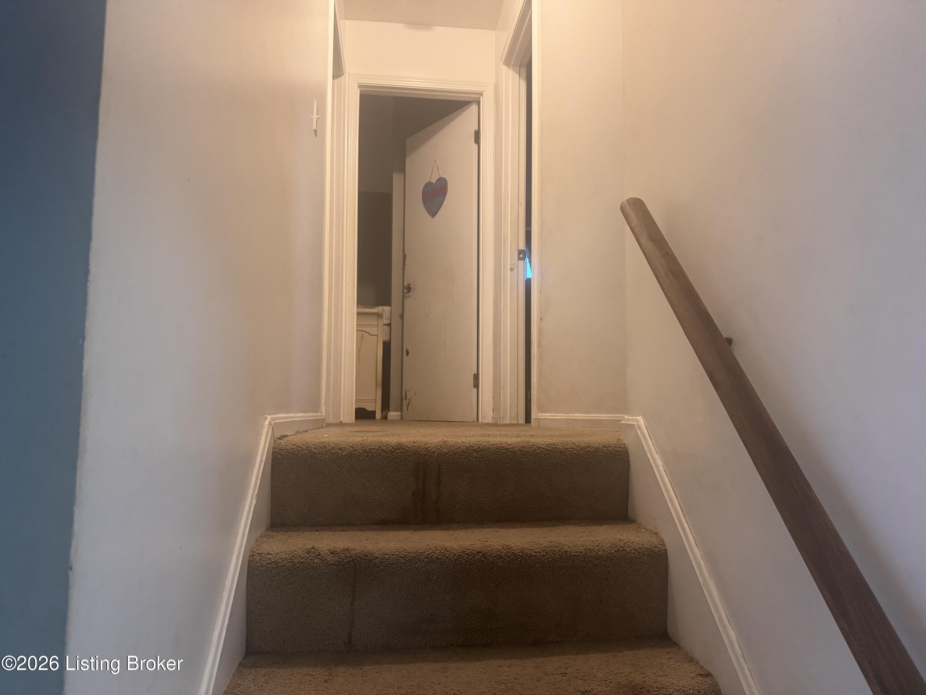 6807 Wunderly Ct Property Photo 9