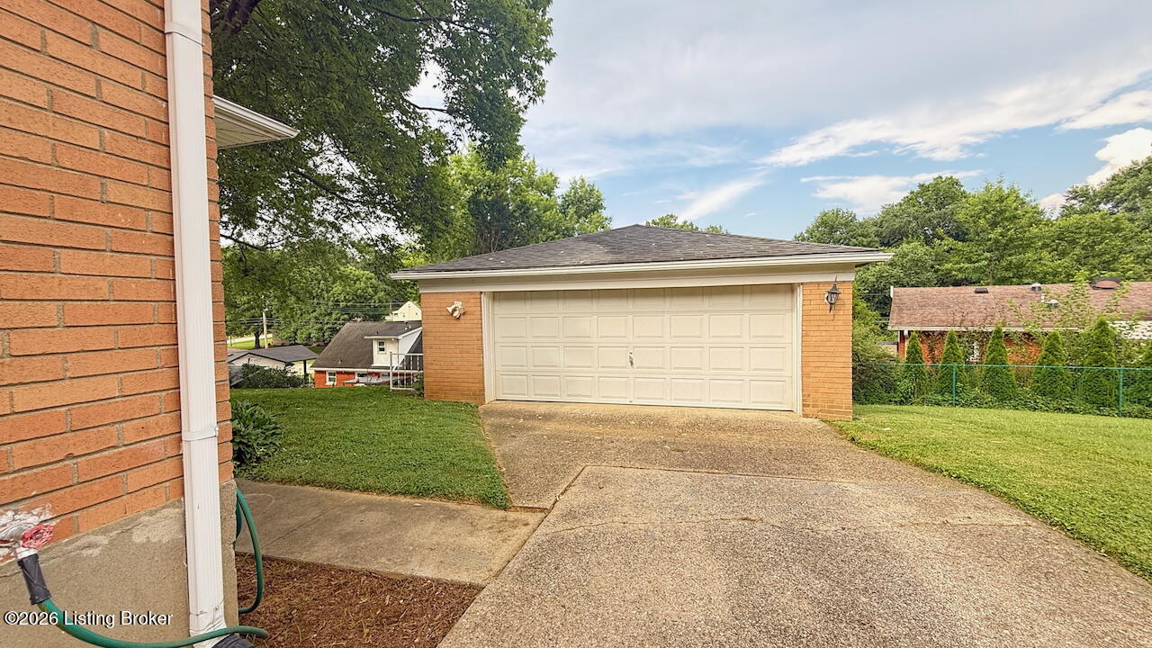 3009 Ashview Terrace Property Photo 3