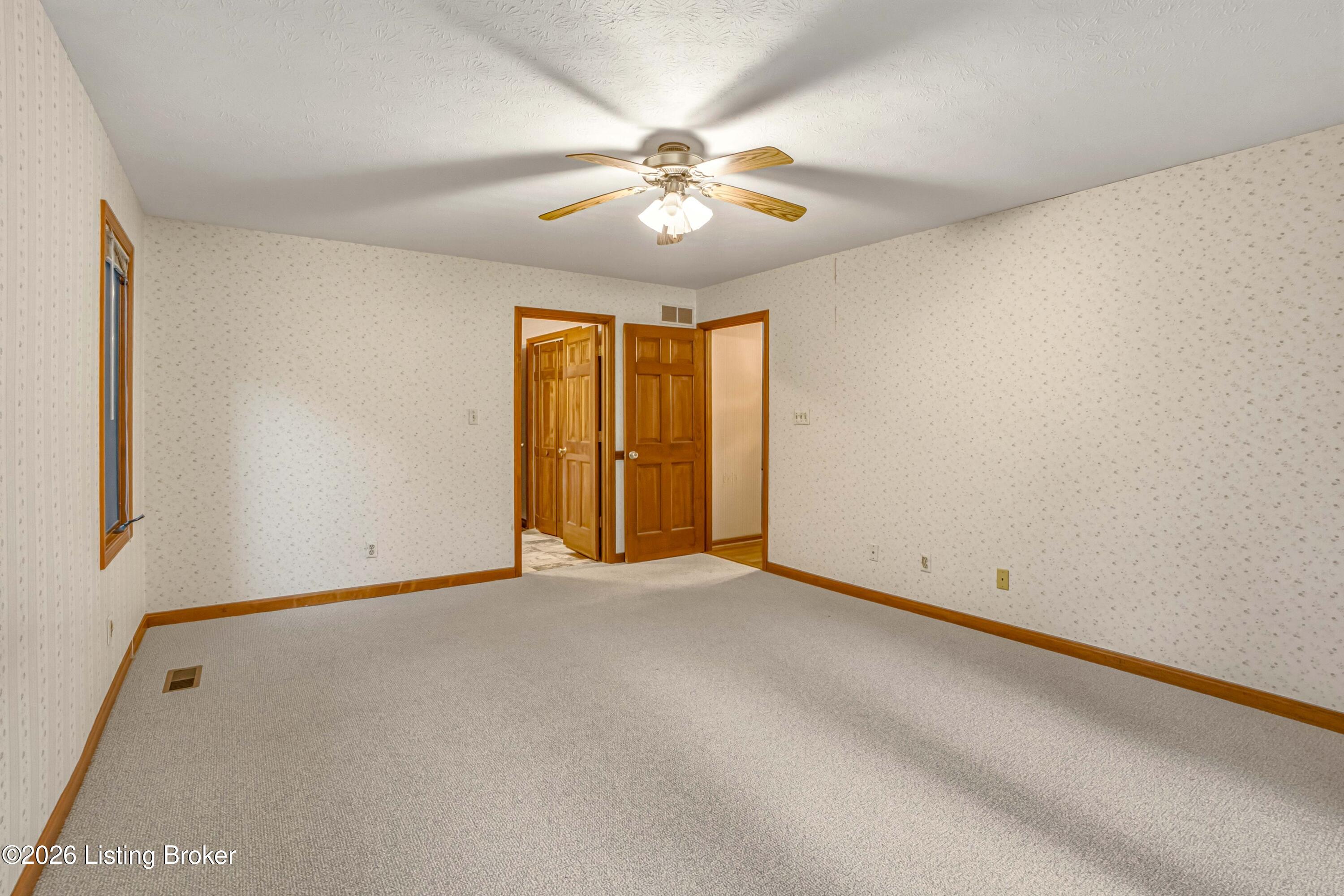 3000 Paddock Ln Property Photo 36
