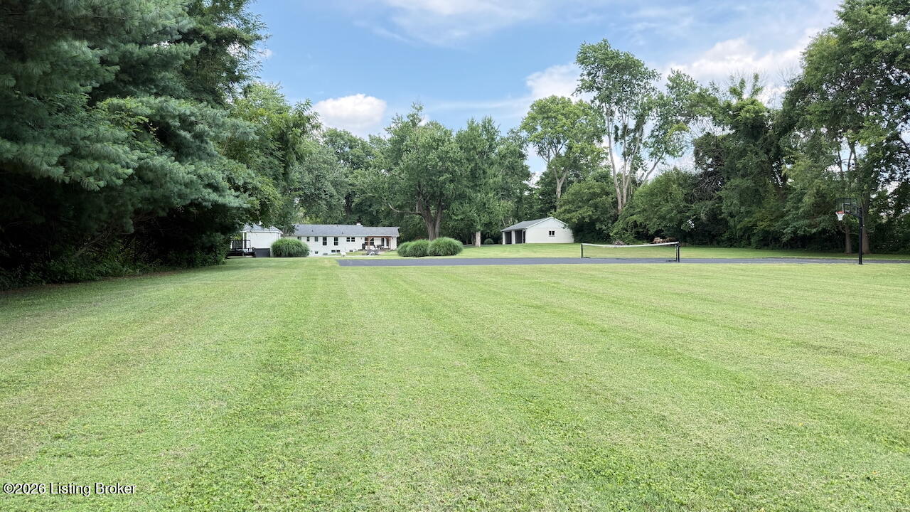 702 Dorsey Ln Property Photo 9
