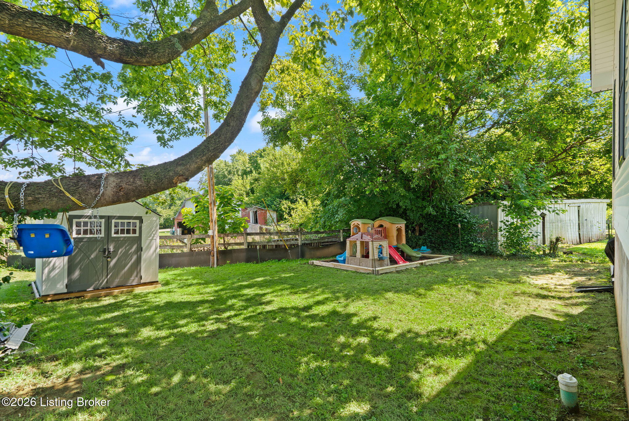 120 Cleo Dr Property Photo 7