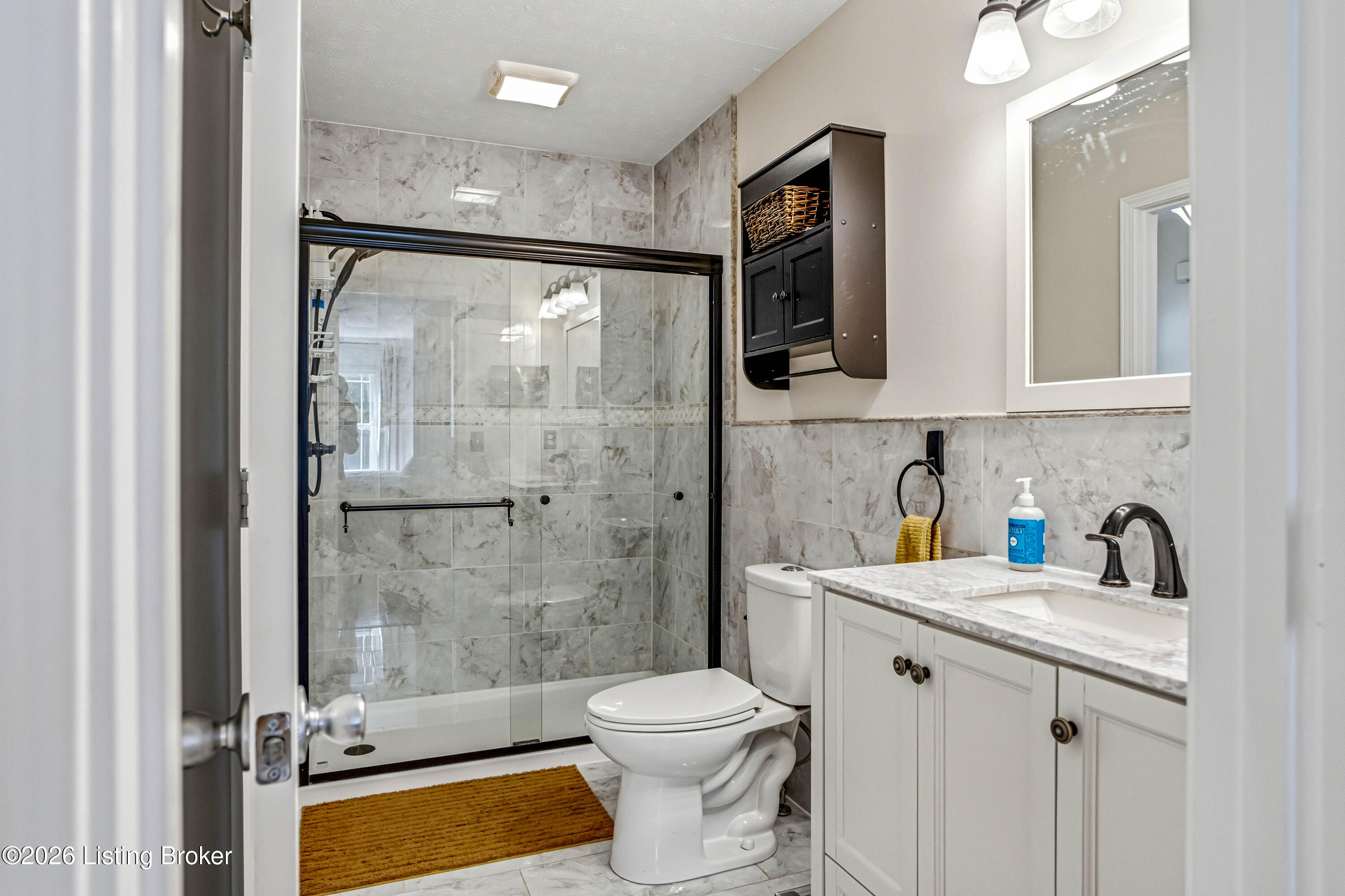 11623 Walnut View Way Property Photo 11
