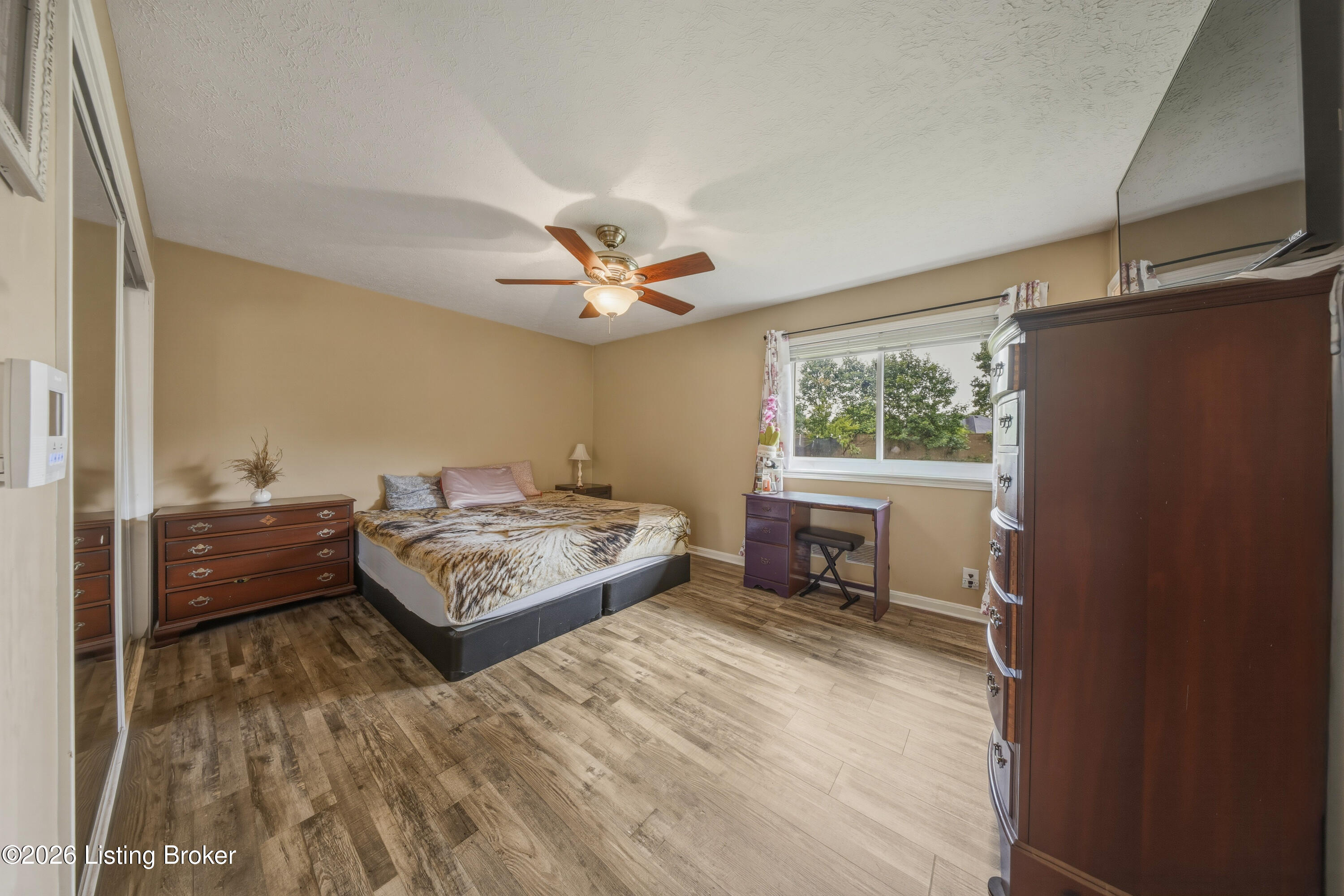 128 Erikas Ct Property Photo 22