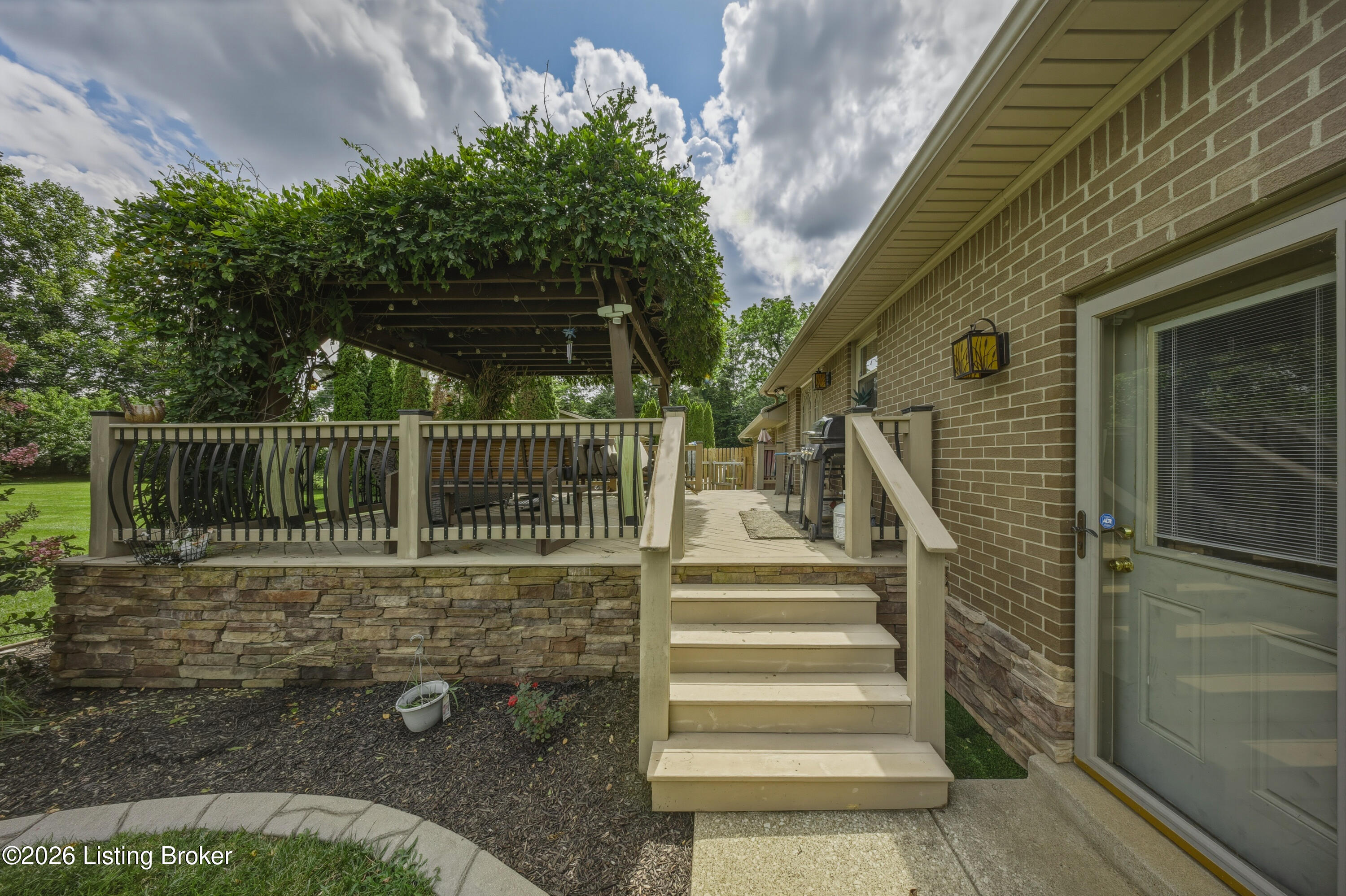 128 Erikas Ct Property Photo 41