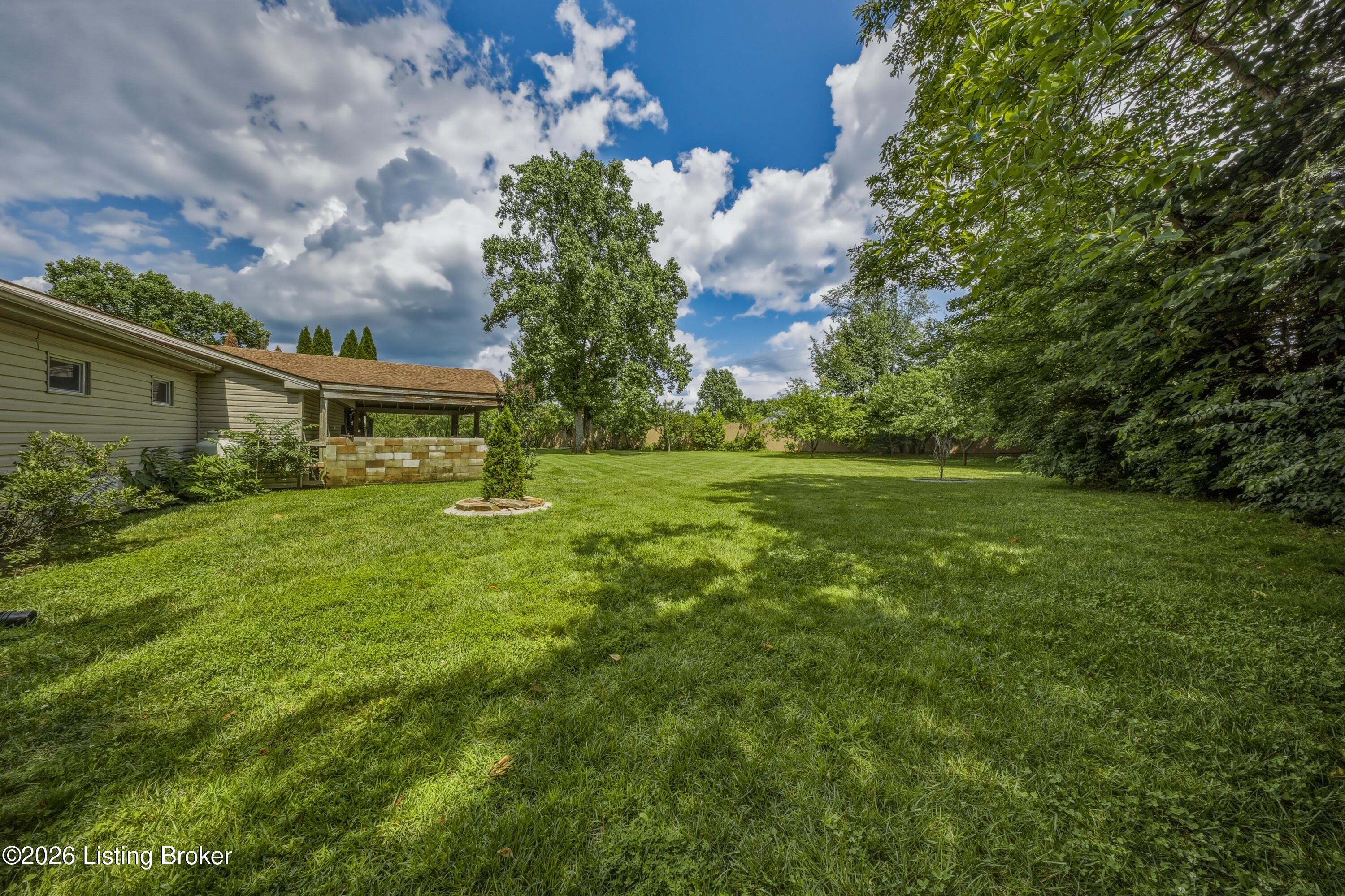 128 Erikas Ct Property Photo 43