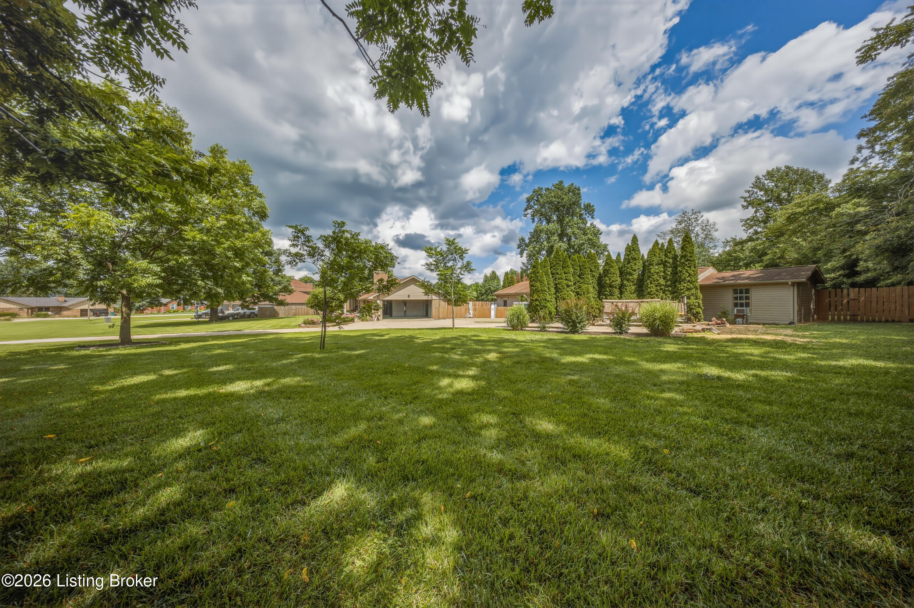 128 Erikas Ct Property Photo 45
