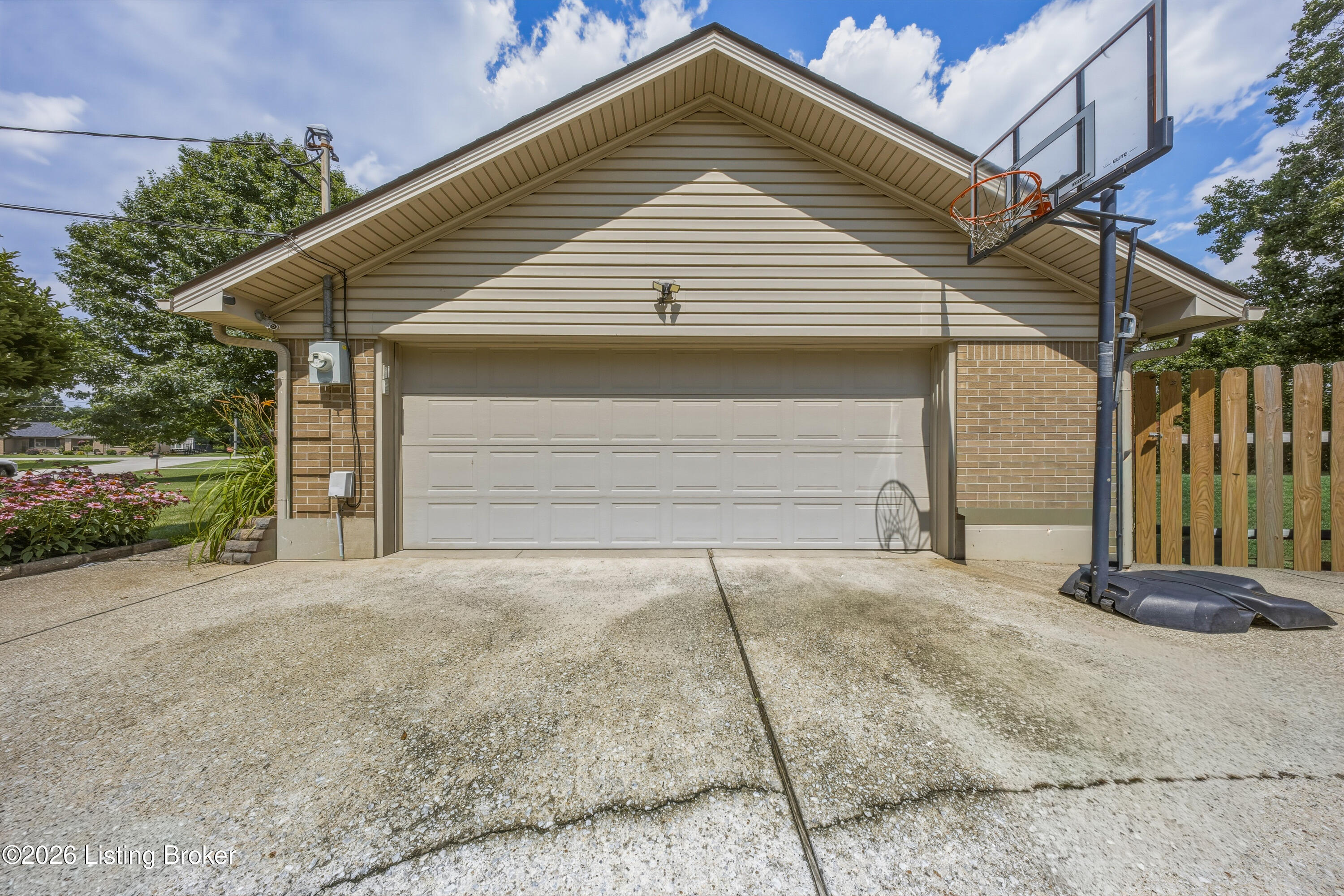 128 Erikas Ct Property Photo 47