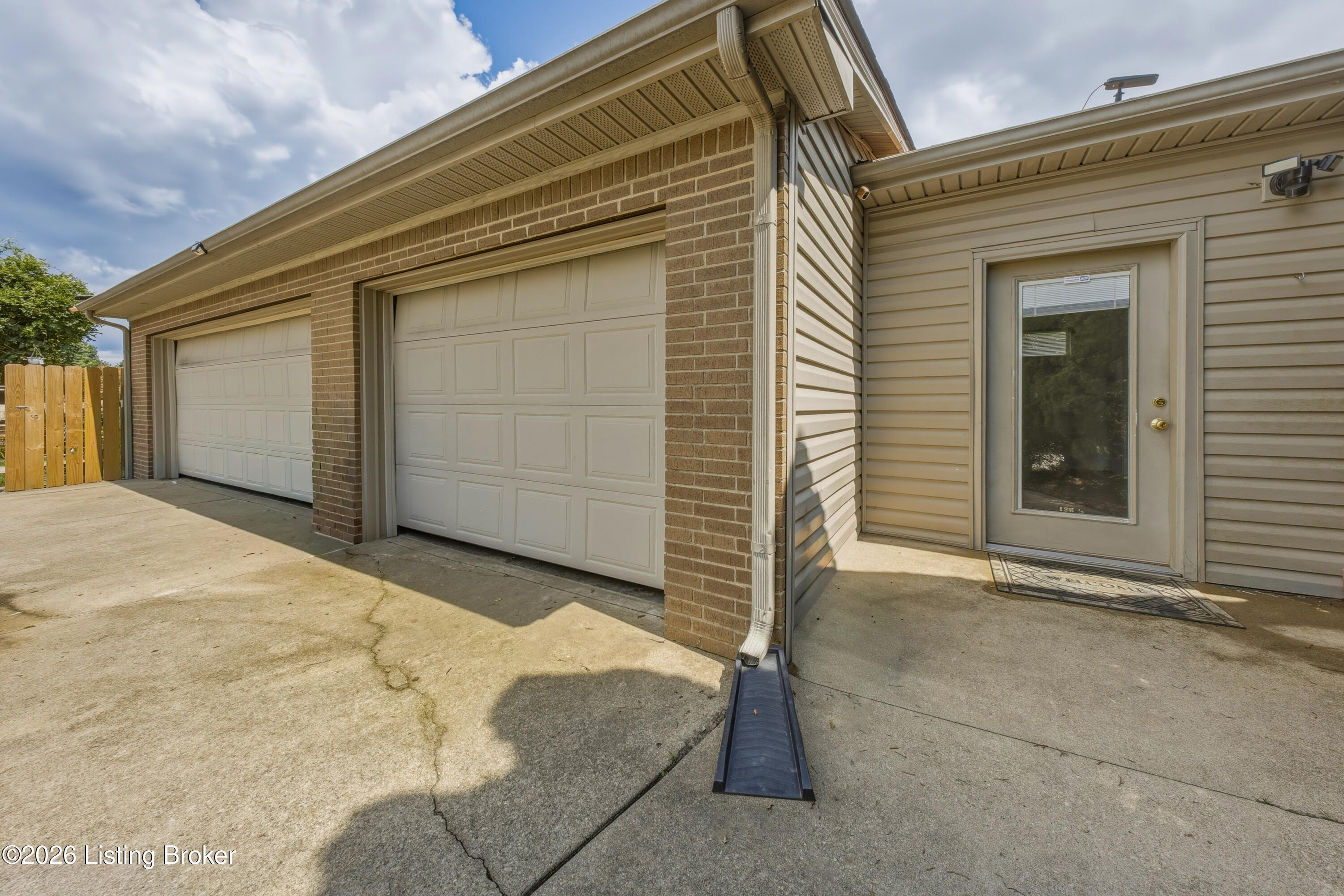 128 Erikas Ct Property Photo 49