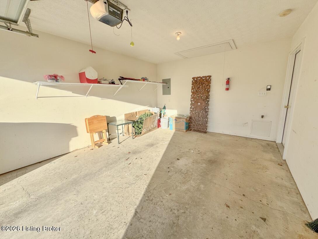 288 Cornell Ave Property Photo 3