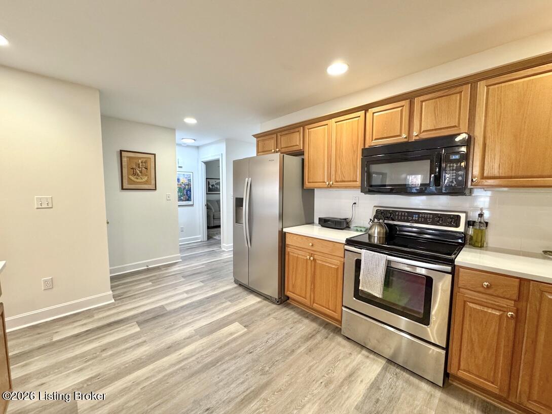 288 Cornell Ave Property Photo 16