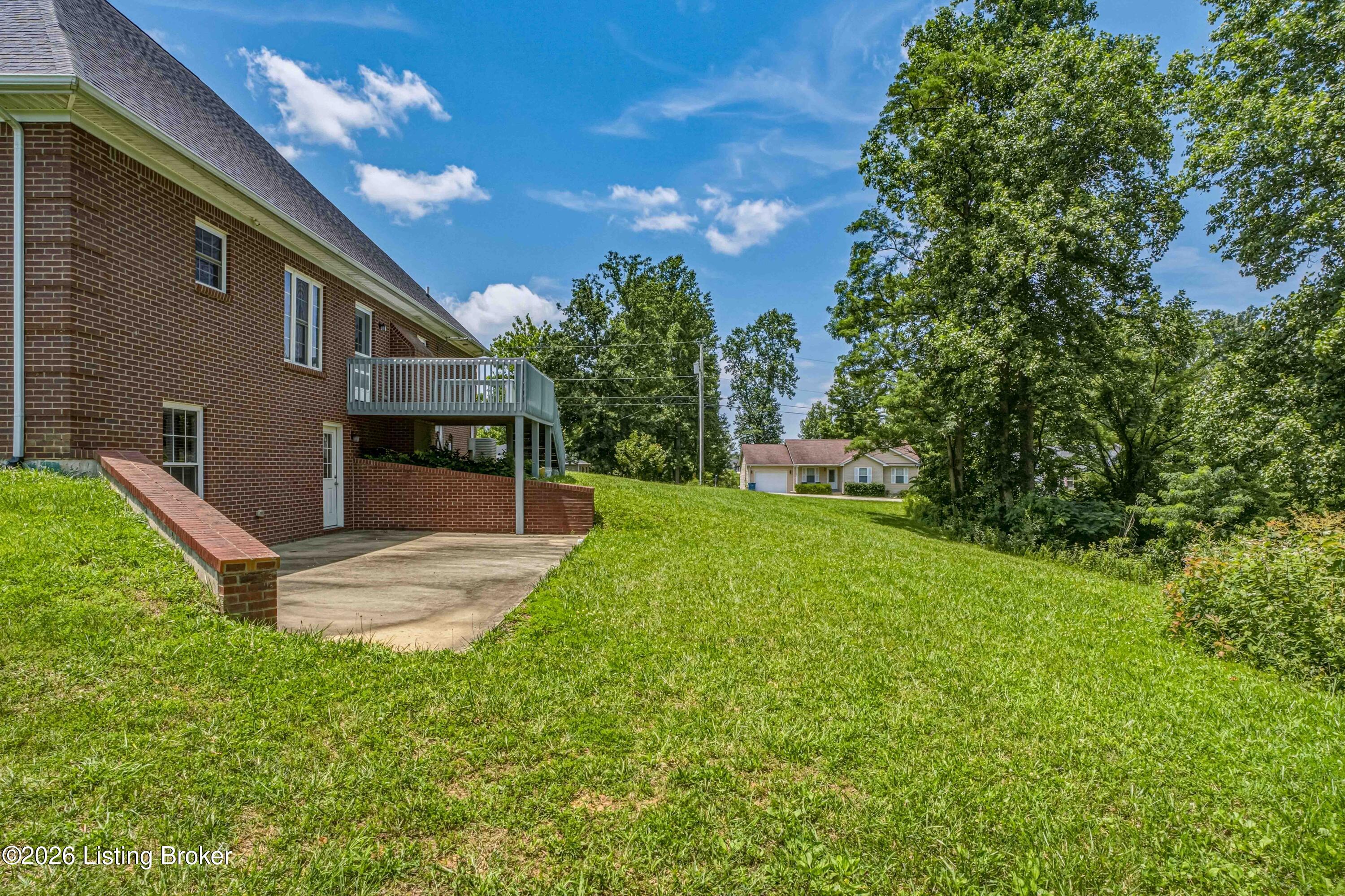 311 School Side Dr Property Photo 17