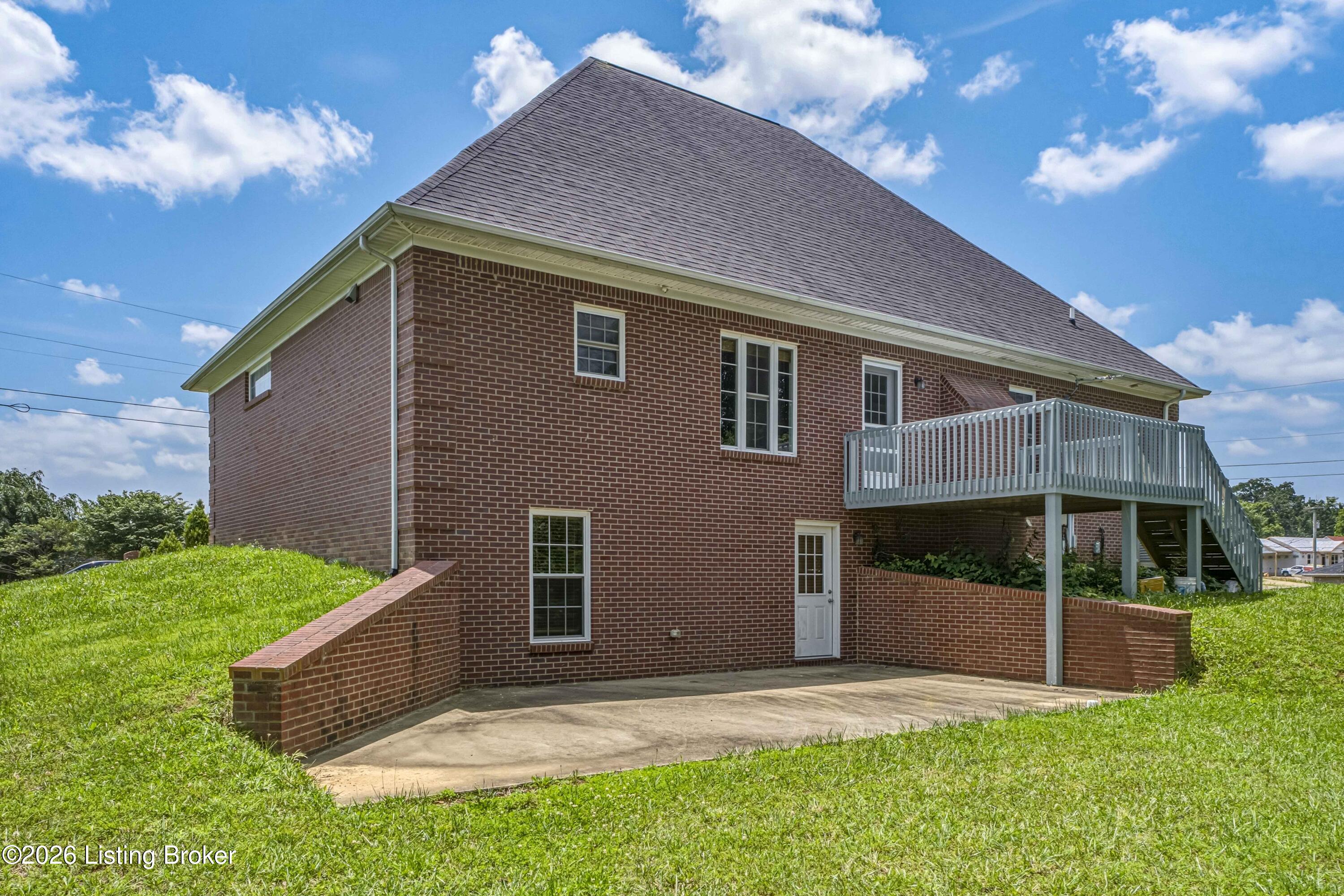 311 School Side Dr Property Photo 18