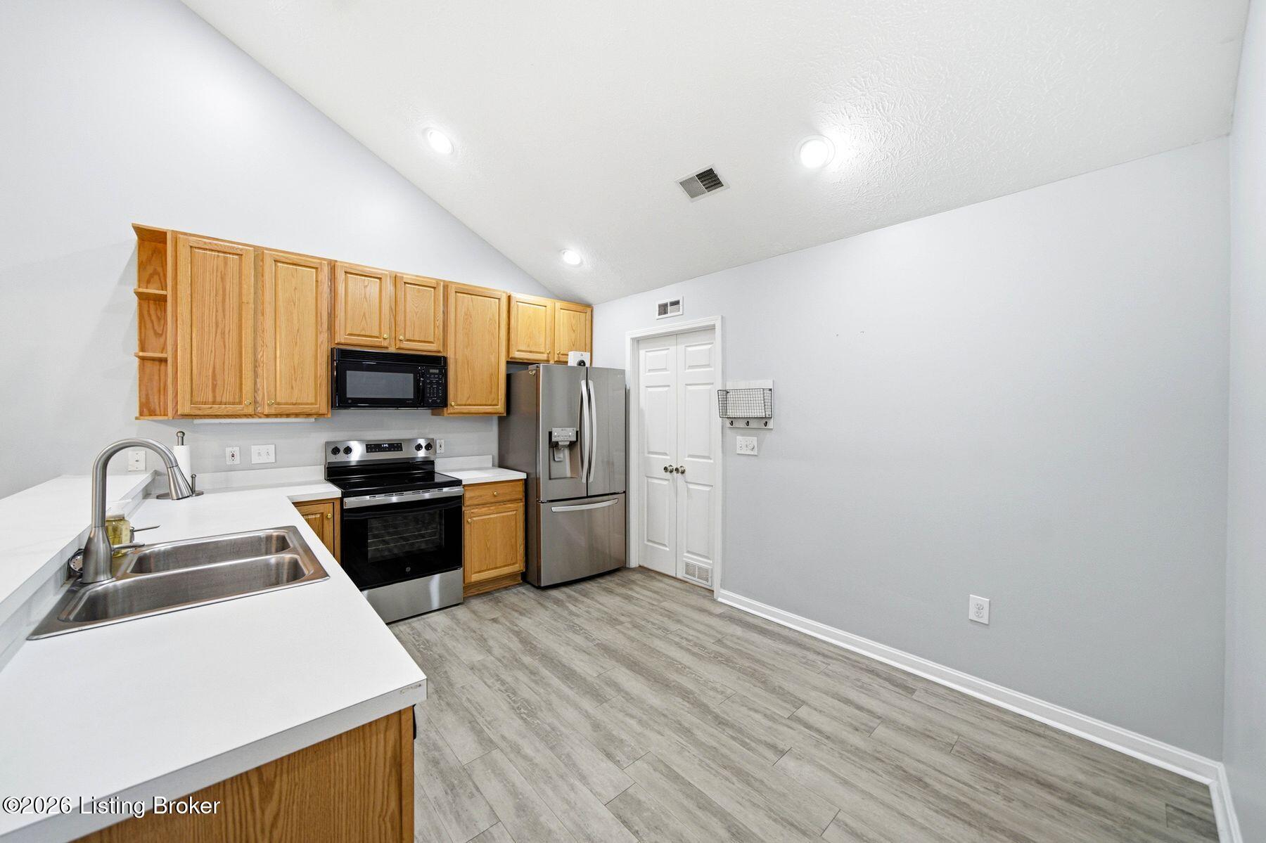 12106 Buck Horn Pl Property Photo 15