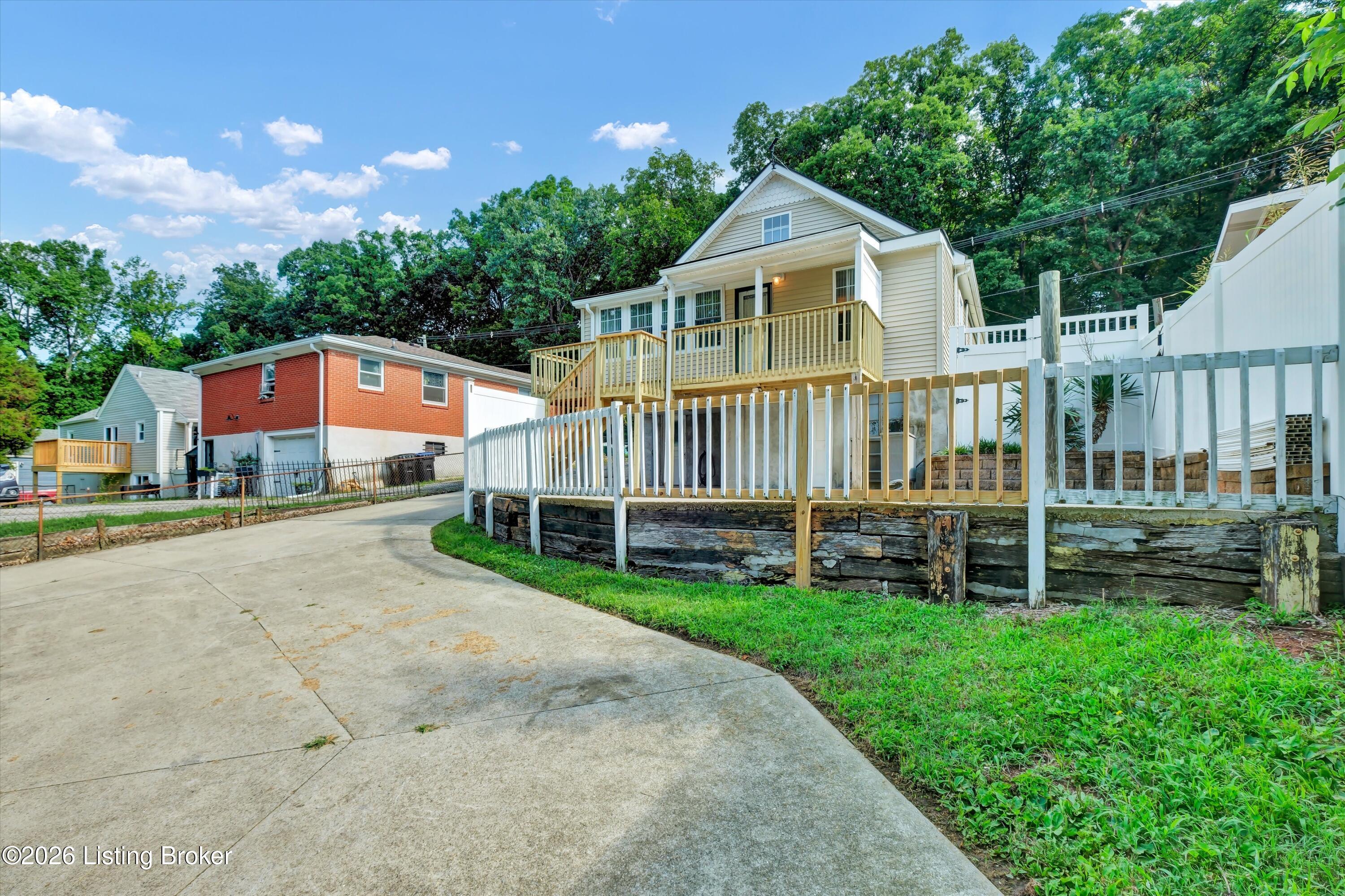 1006 Palatka Rd Property Photo 43