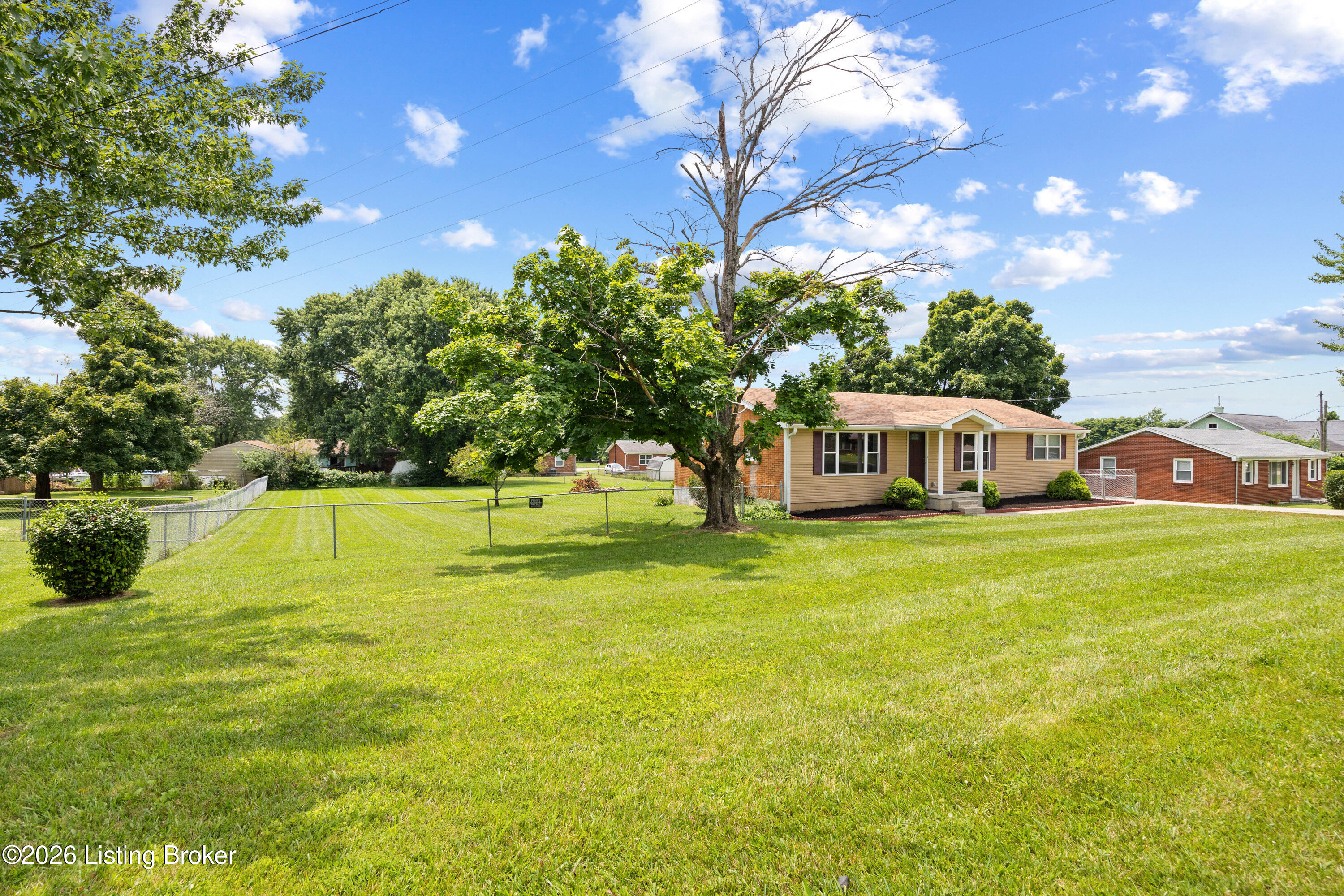955 Flatlick Rd Property Photo 4