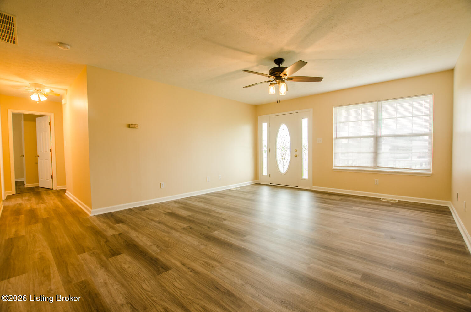 1003 Creek Pointe Dr Property Photo 6