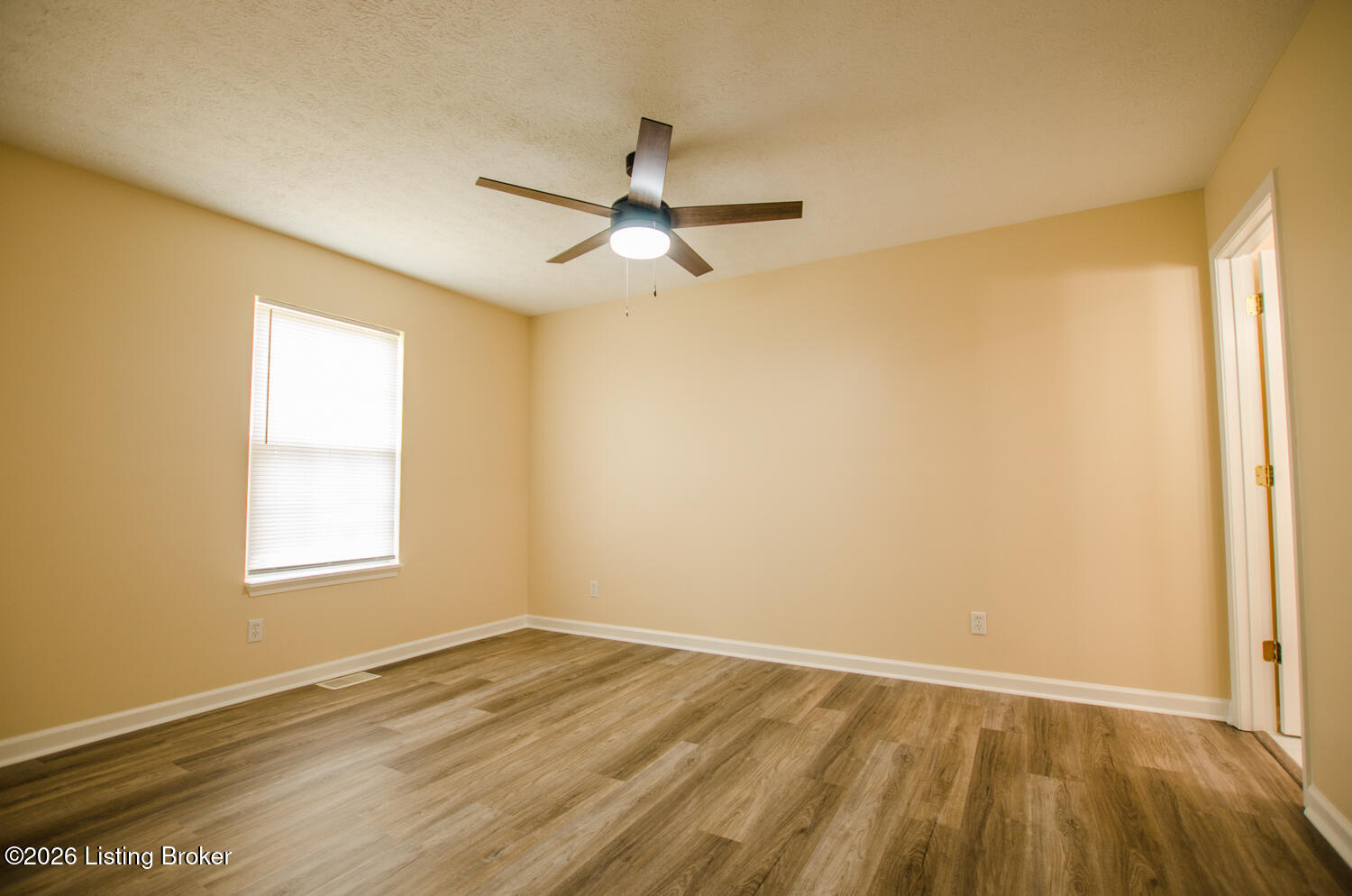 1003 Creek Pointe Dr Property Photo 14