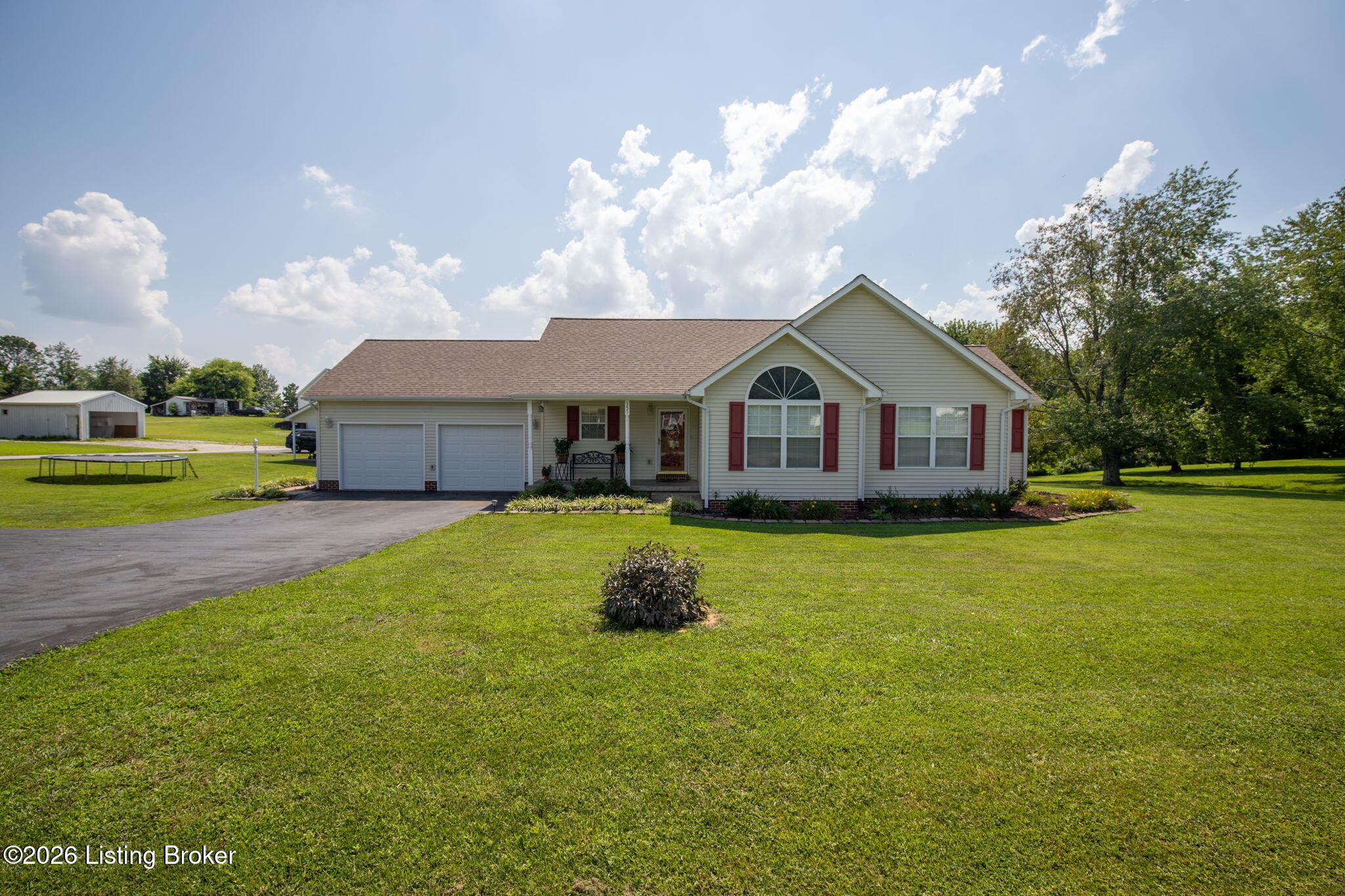 355 Logan Ln Property Photo 4