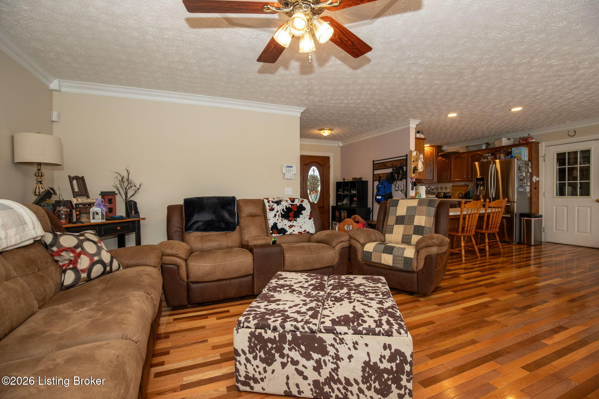 355 Logan Ln Property Photo 10