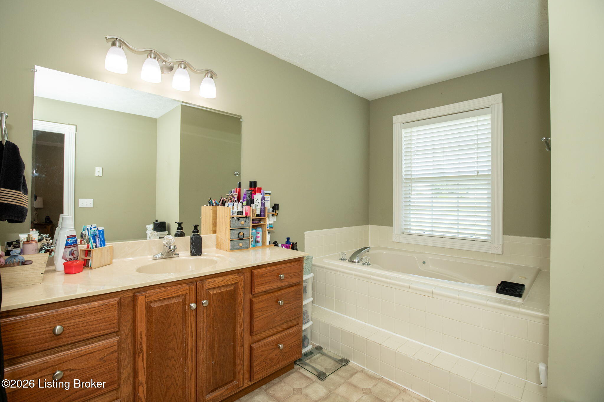 355 Logan Ln Property Photo 35