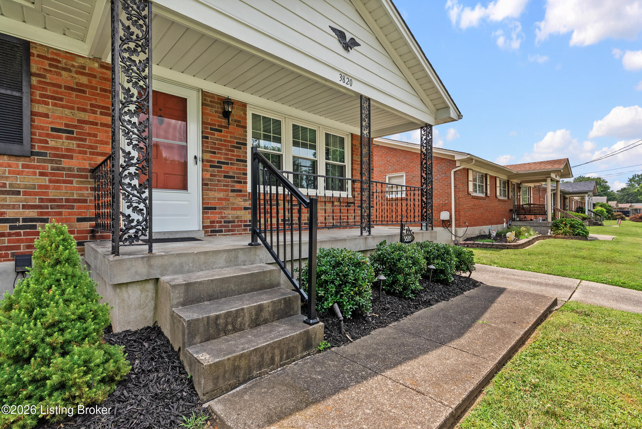 3820 Pinecroft Dr Property Photo 4