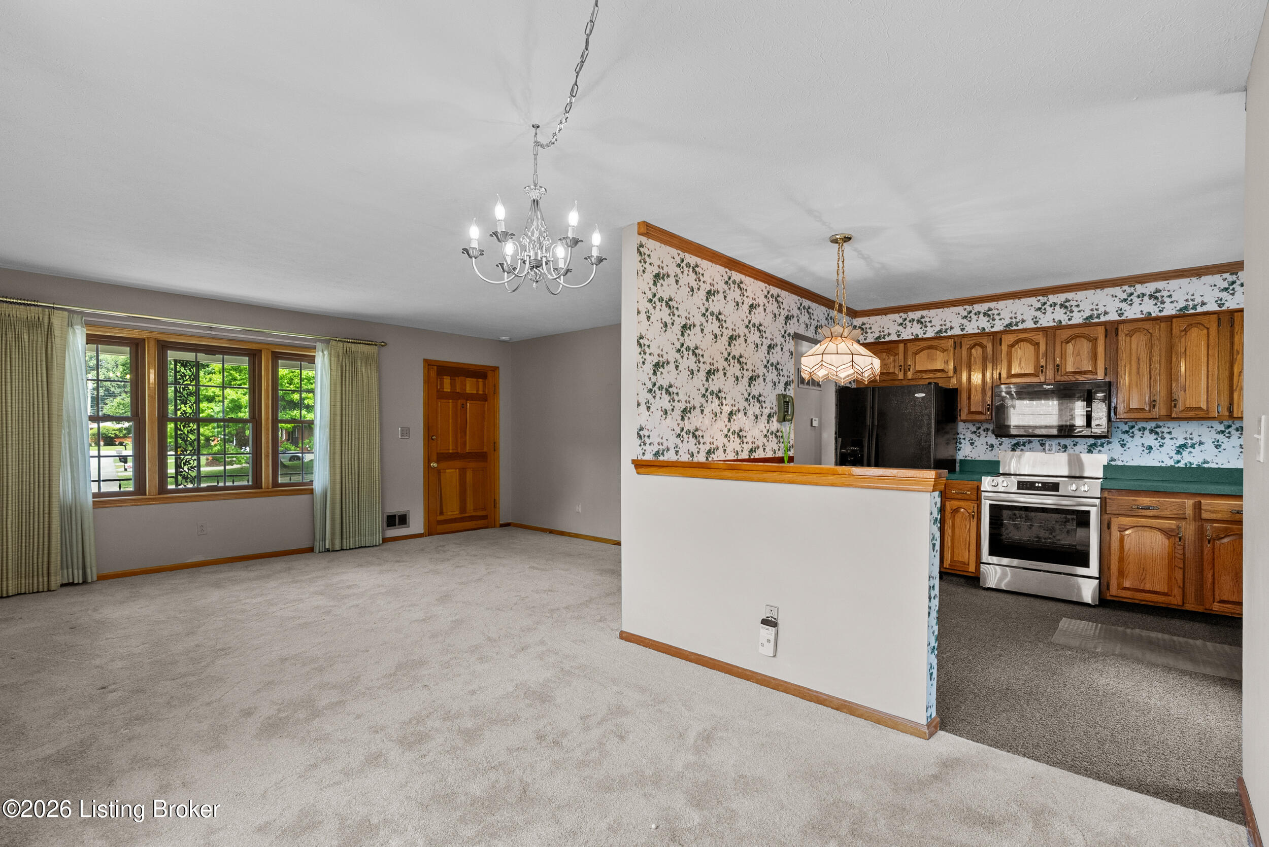 3820 Pinecroft Dr Property Photo 12