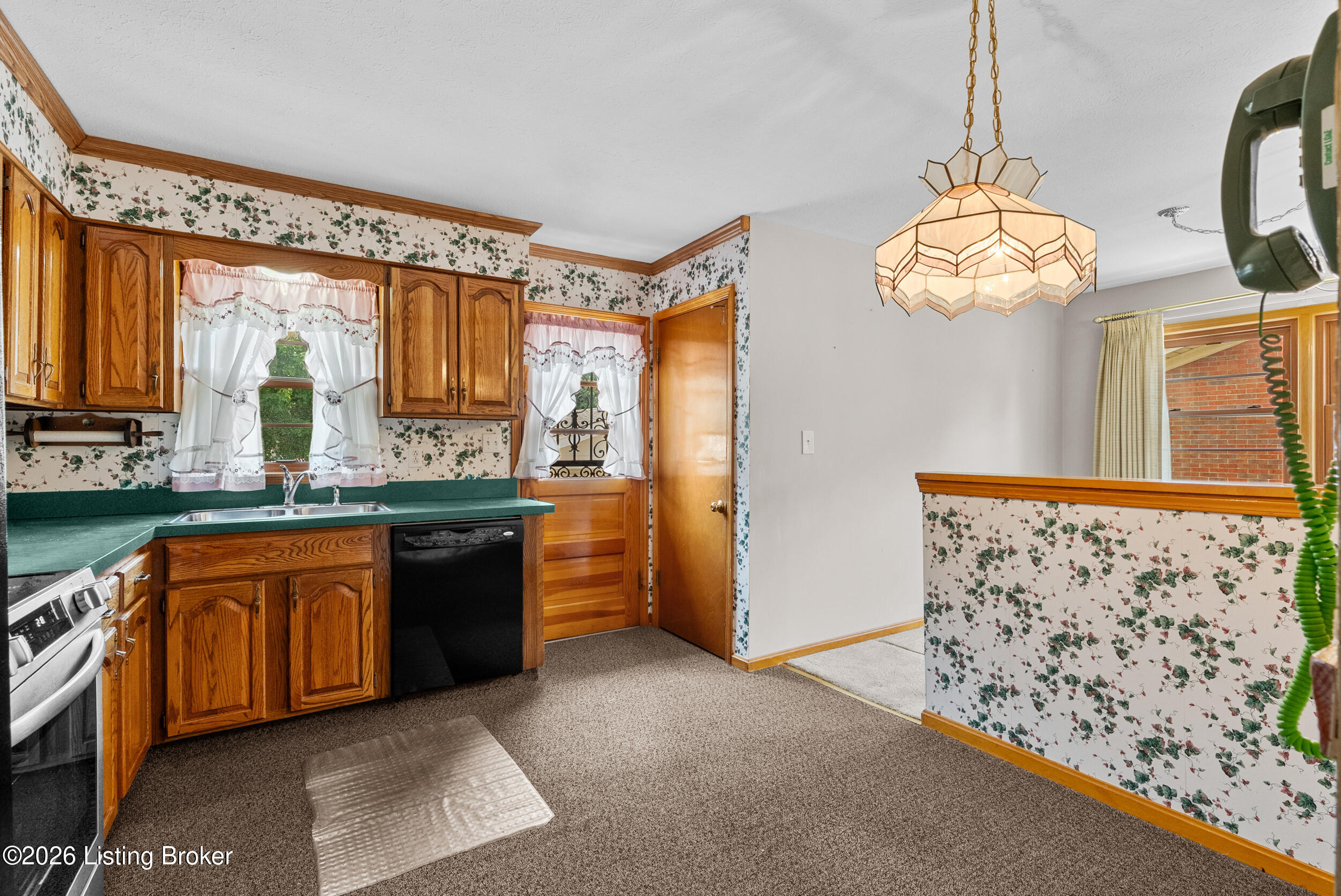 3820 Pinecroft Dr Property Photo 15