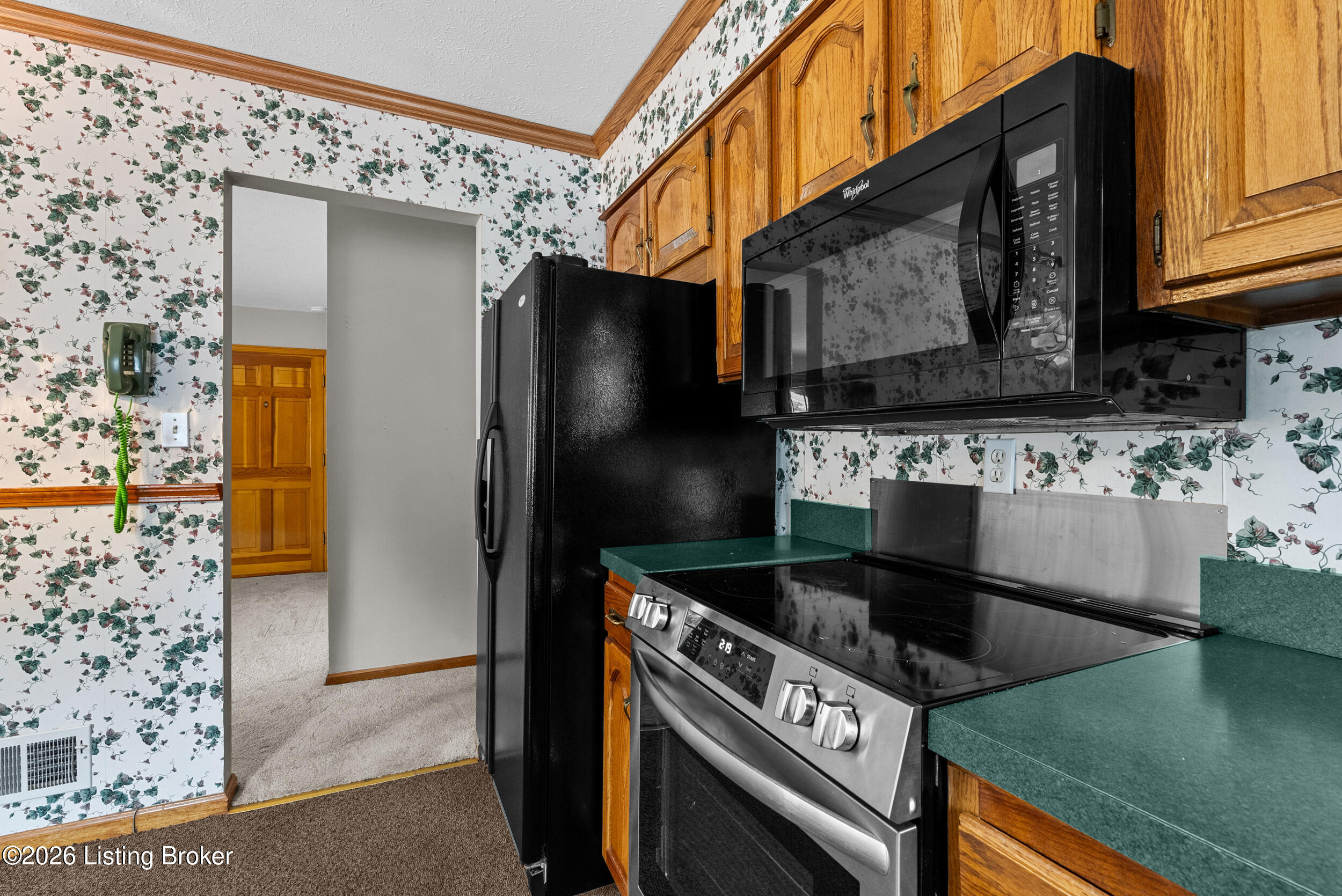 3820 Pinecroft Dr Property Photo 19