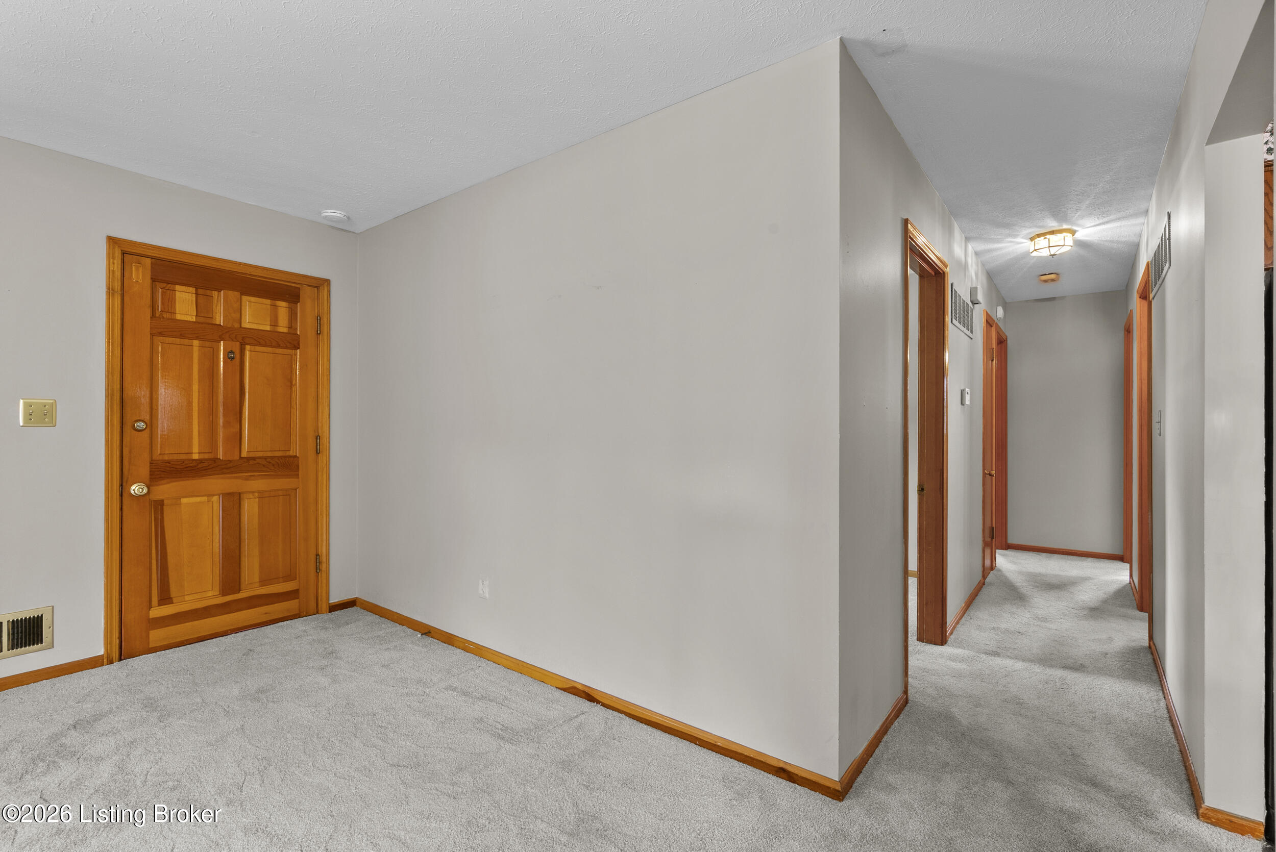3820 Pinecroft Dr Property Photo 21