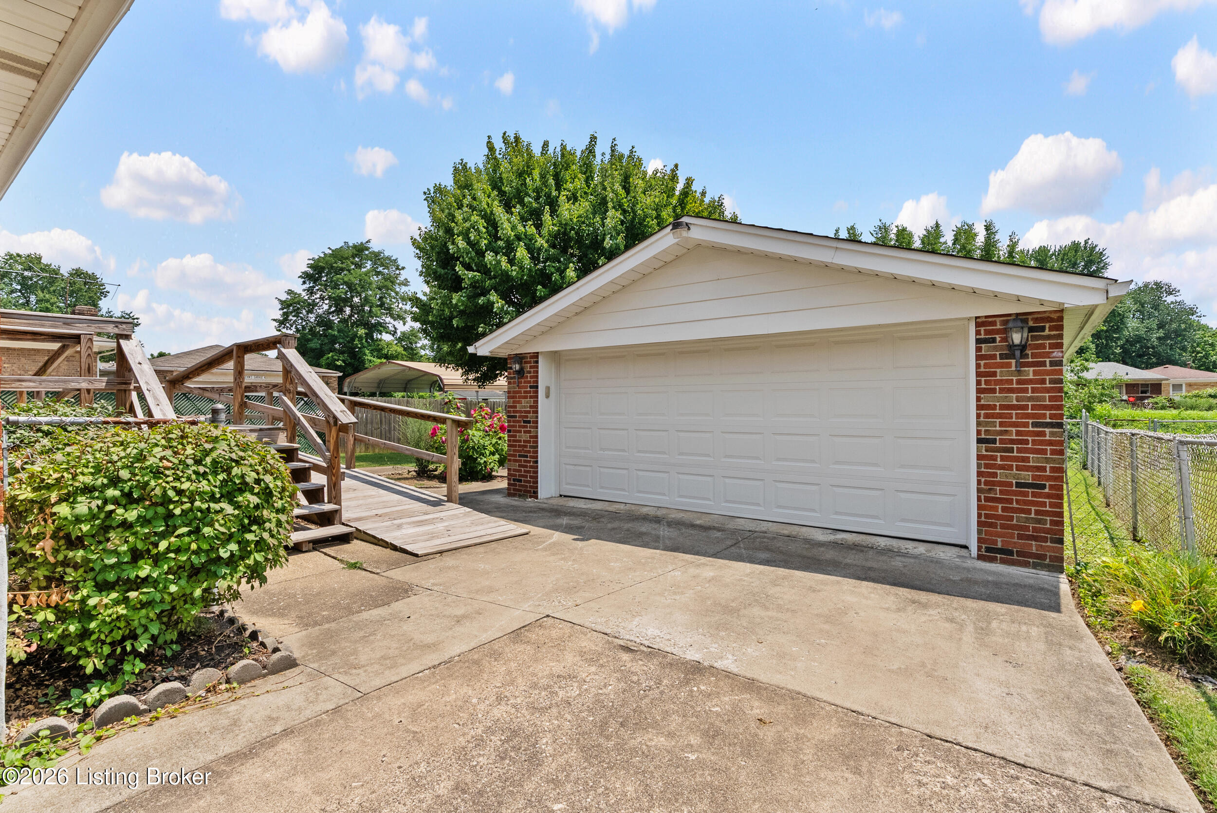 3820 Pinecroft Dr Property Photo 48