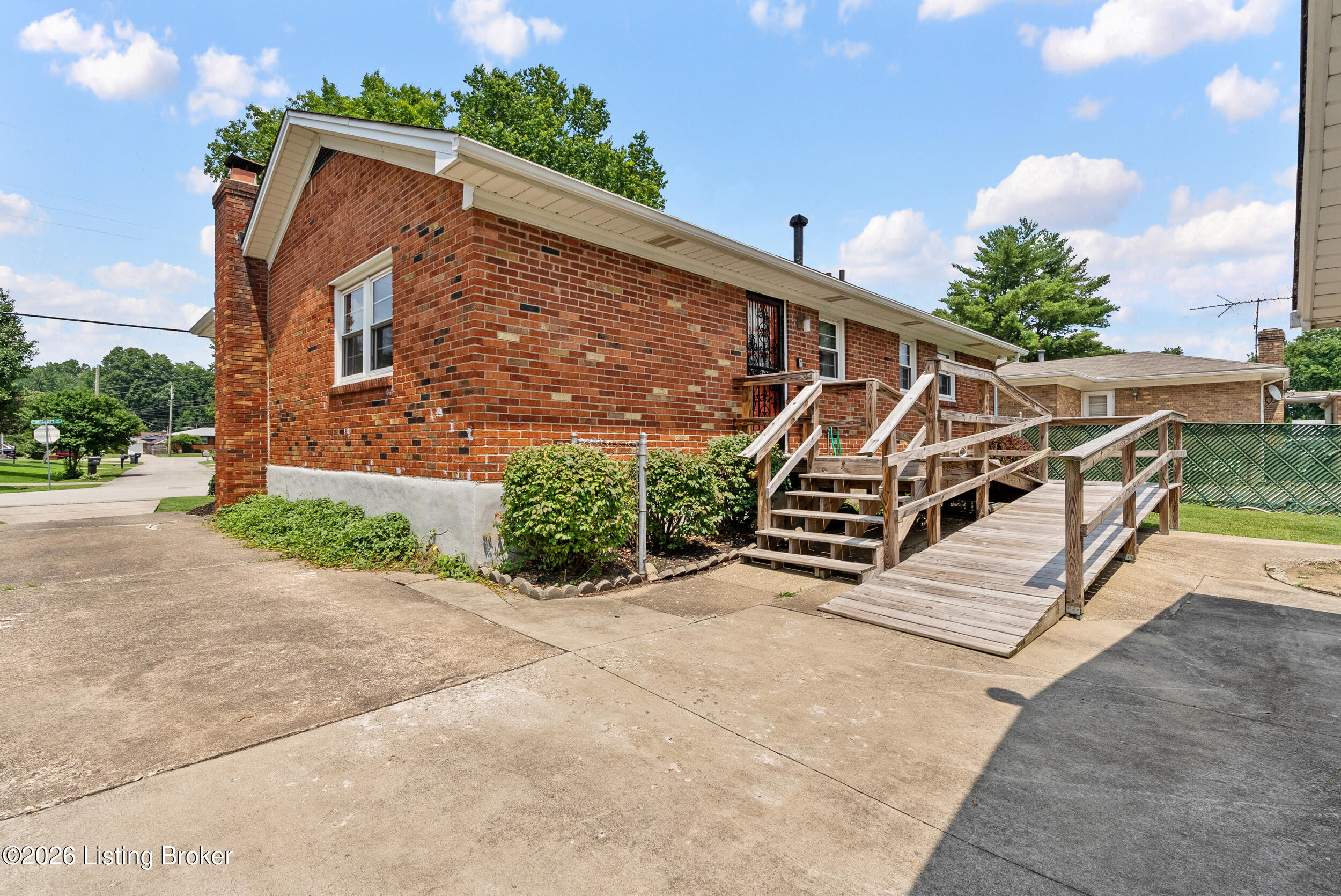 3820 Pinecroft Dr Property Photo 49