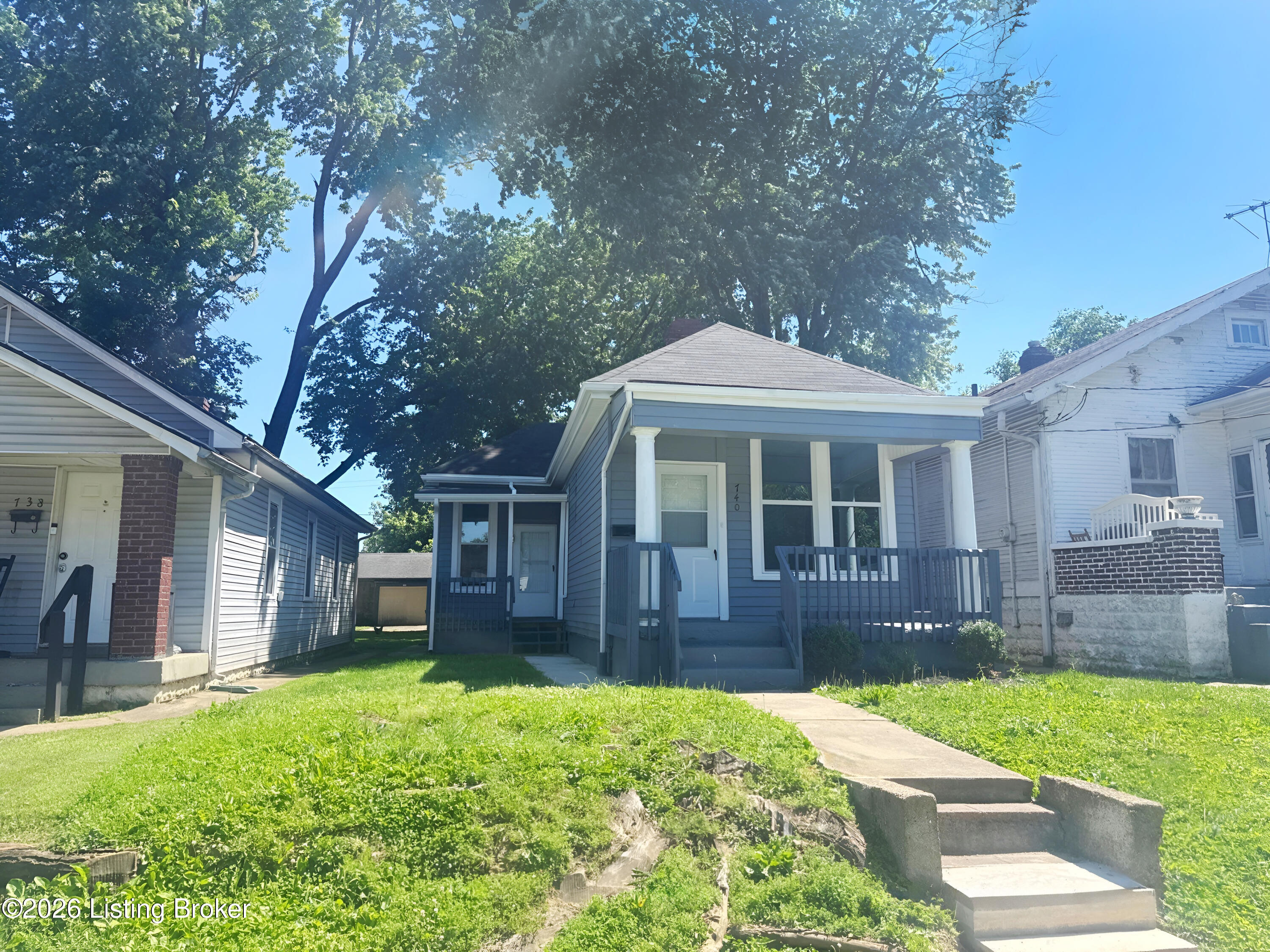 740 Heywood Ave Property Photo 1