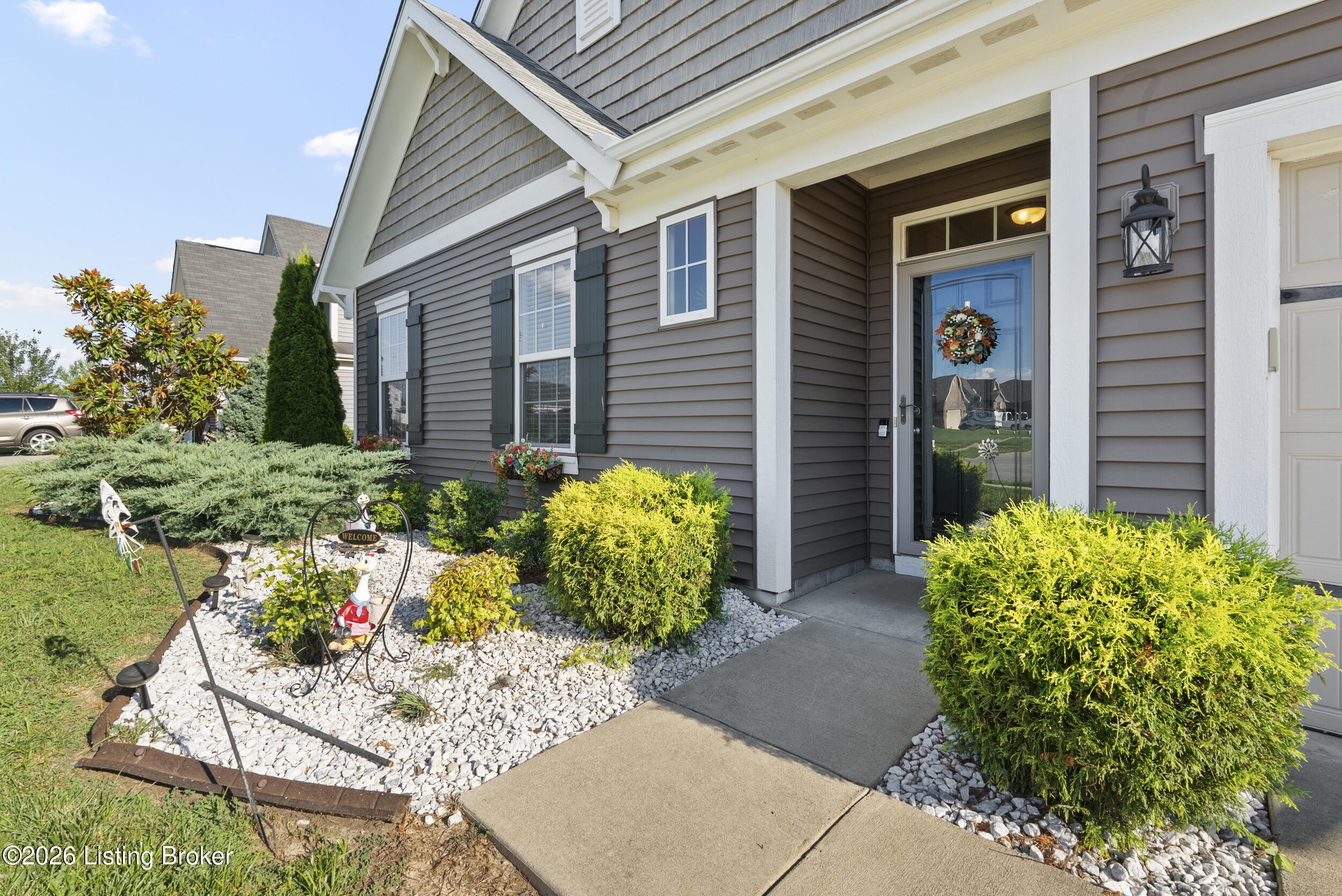 223 Bridlewood Dr Property Photo 8