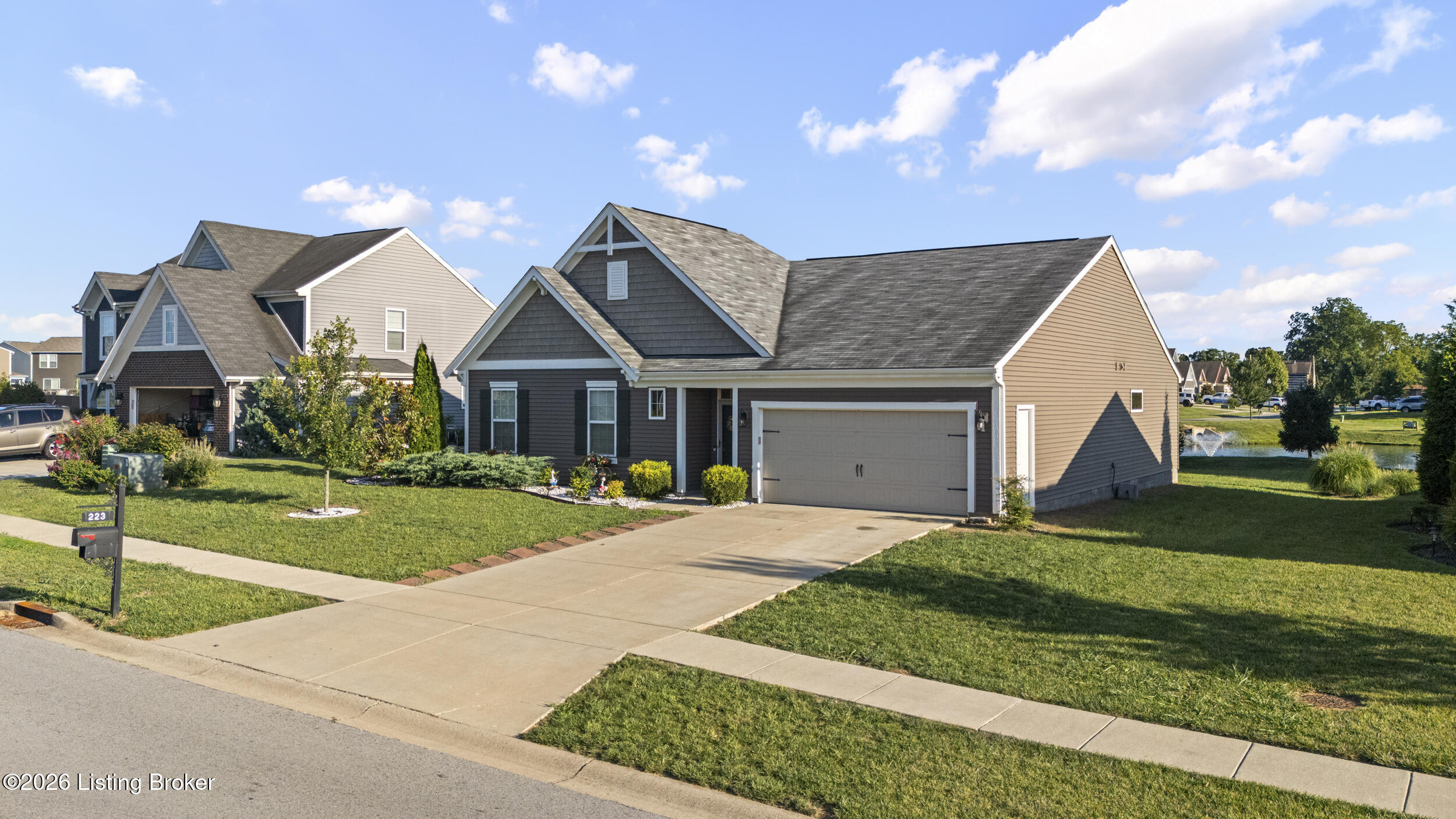 223 Bridlewood Dr Property Photo 10