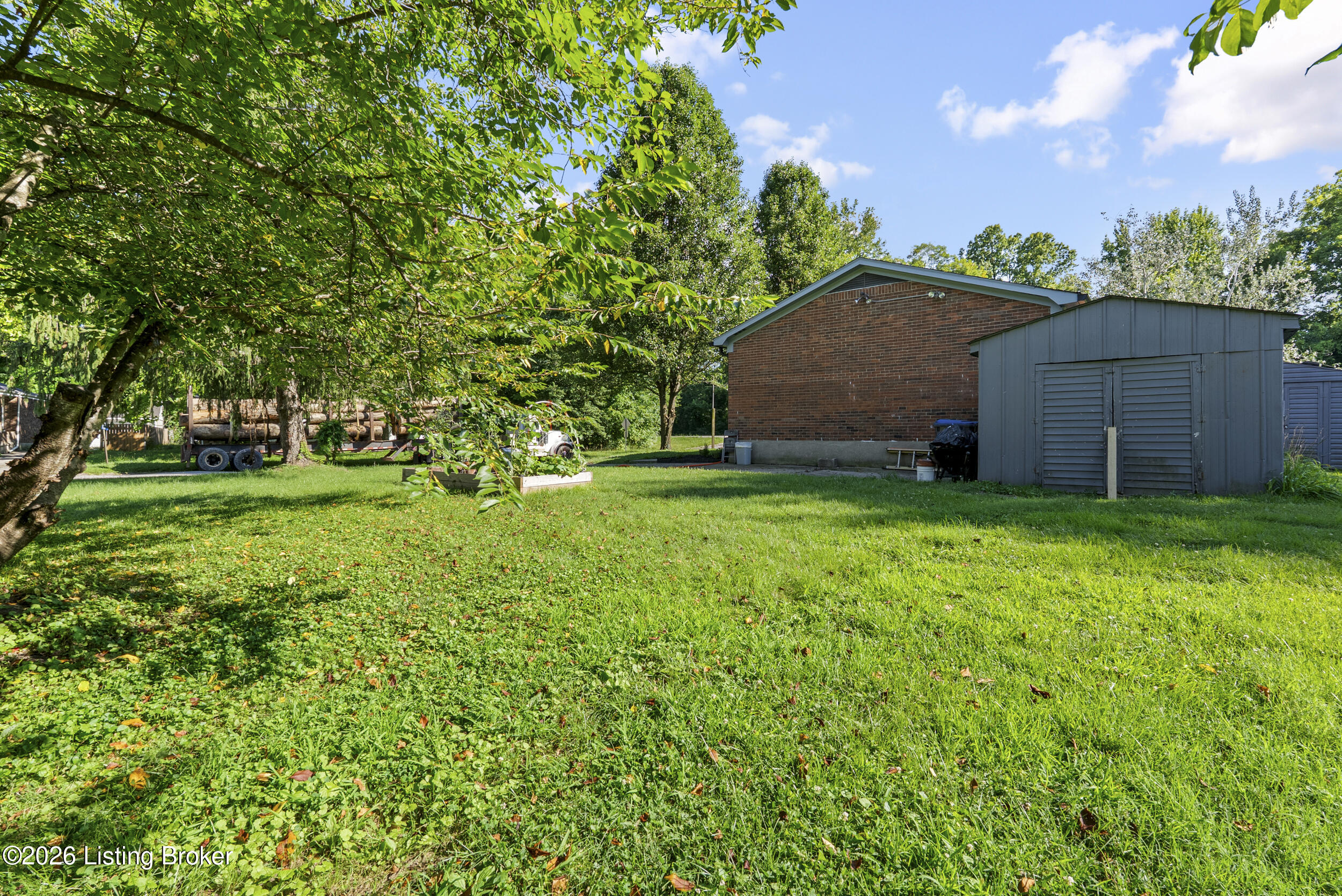 223 Bridlewood Dr Property Photo 13