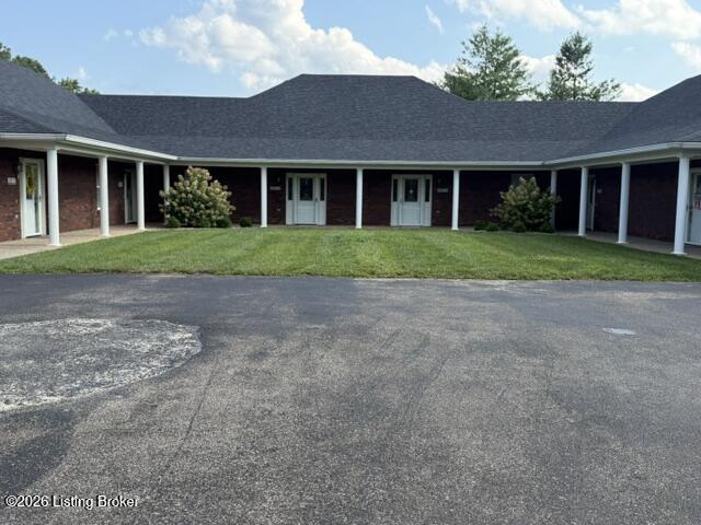 105d Twin Oaks Dr Property Photo 1