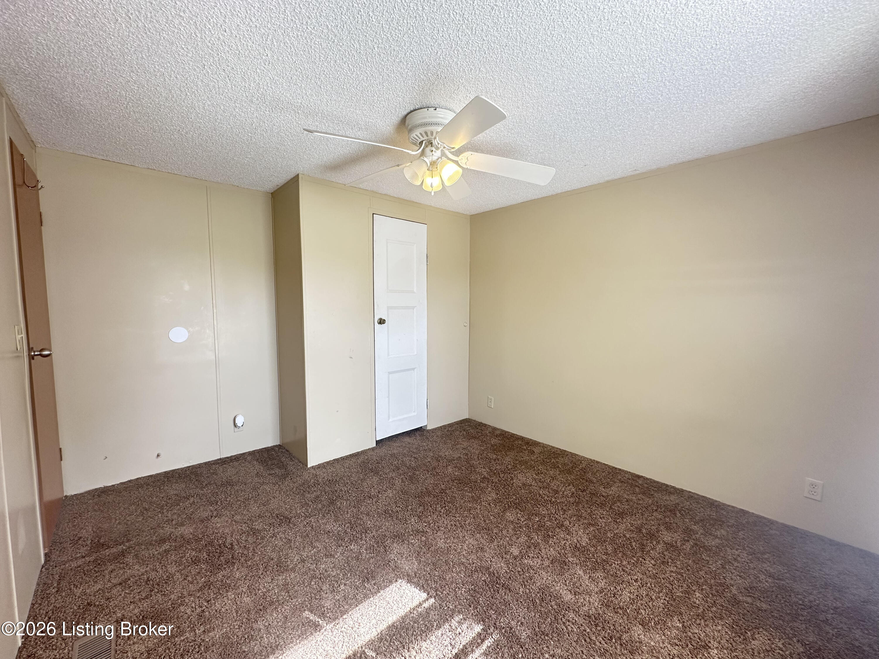 5805 Old State Rd Property Photo 4