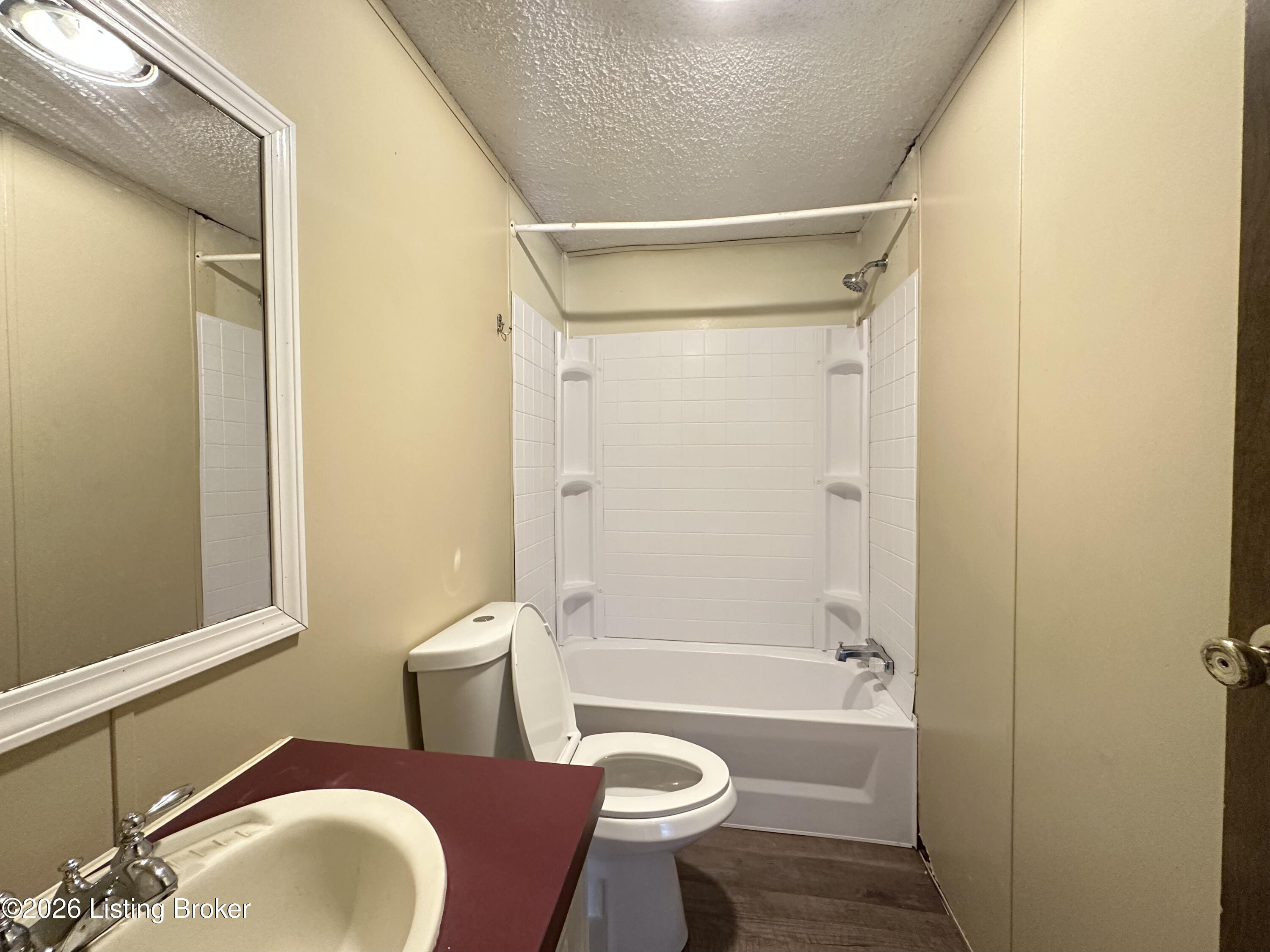 5805 Old State Rd Property Photo 8