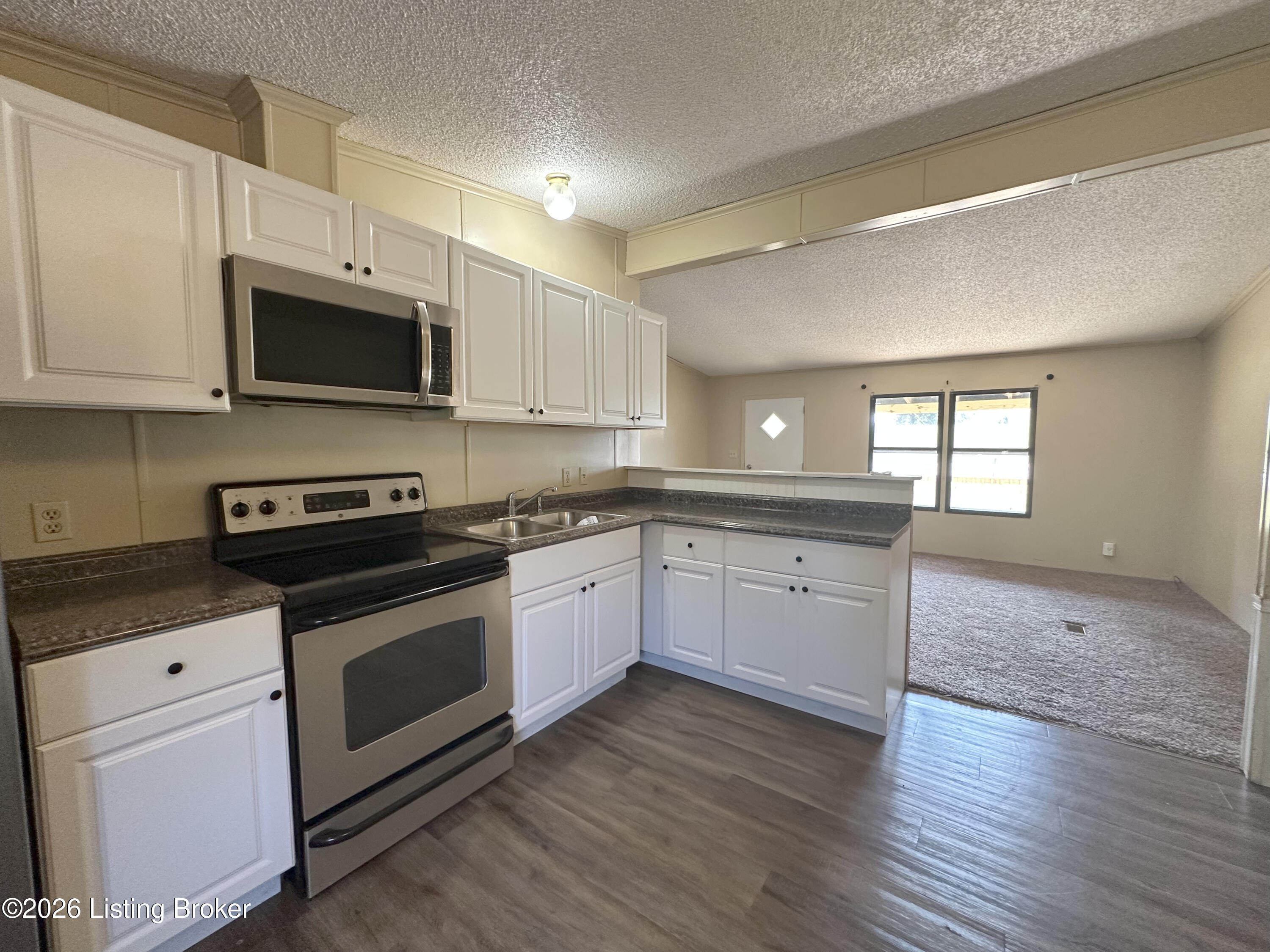 5805 Old State Rd Property Photo 11