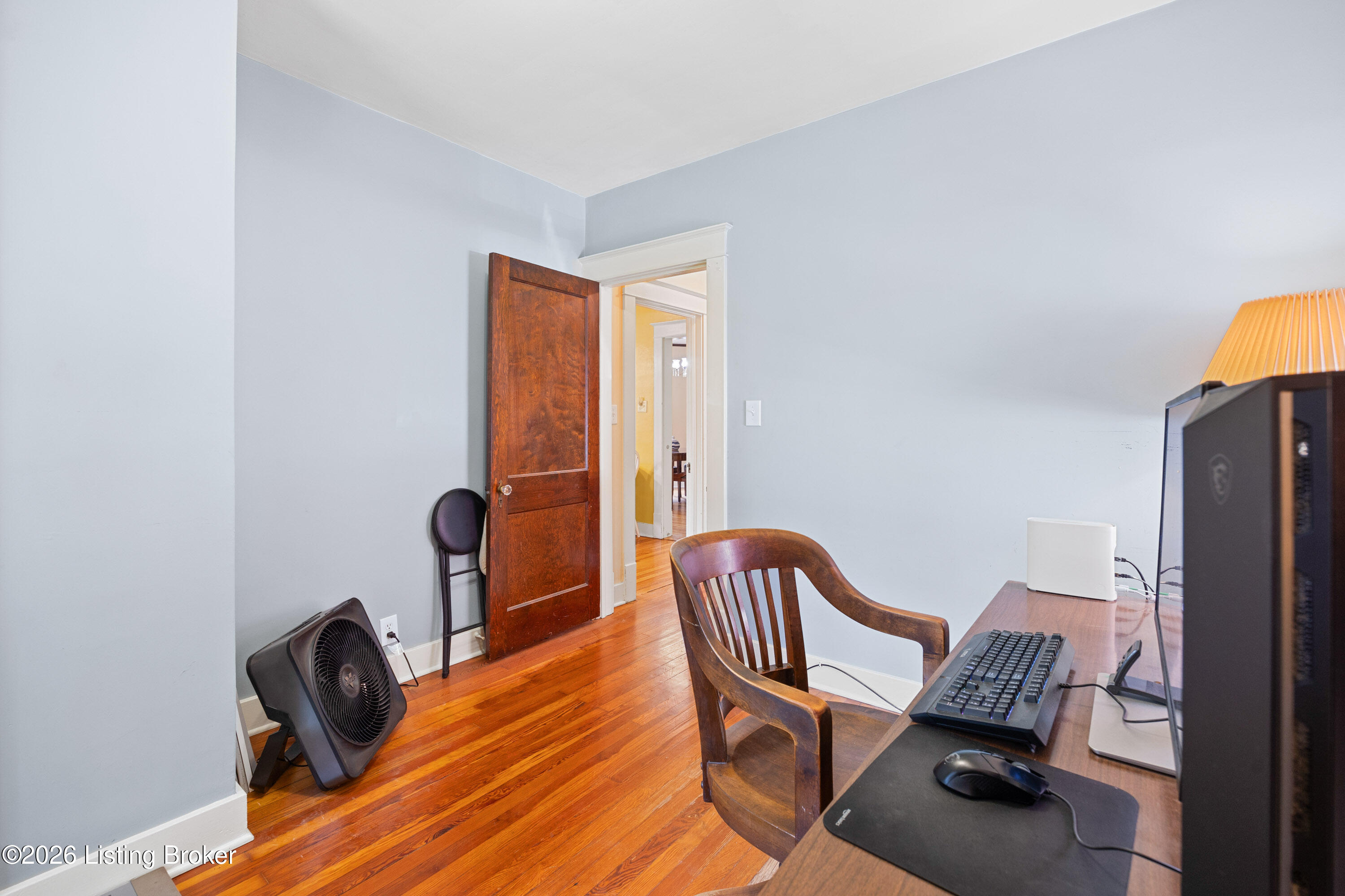 2417 Wallace Ave Property Photo 17