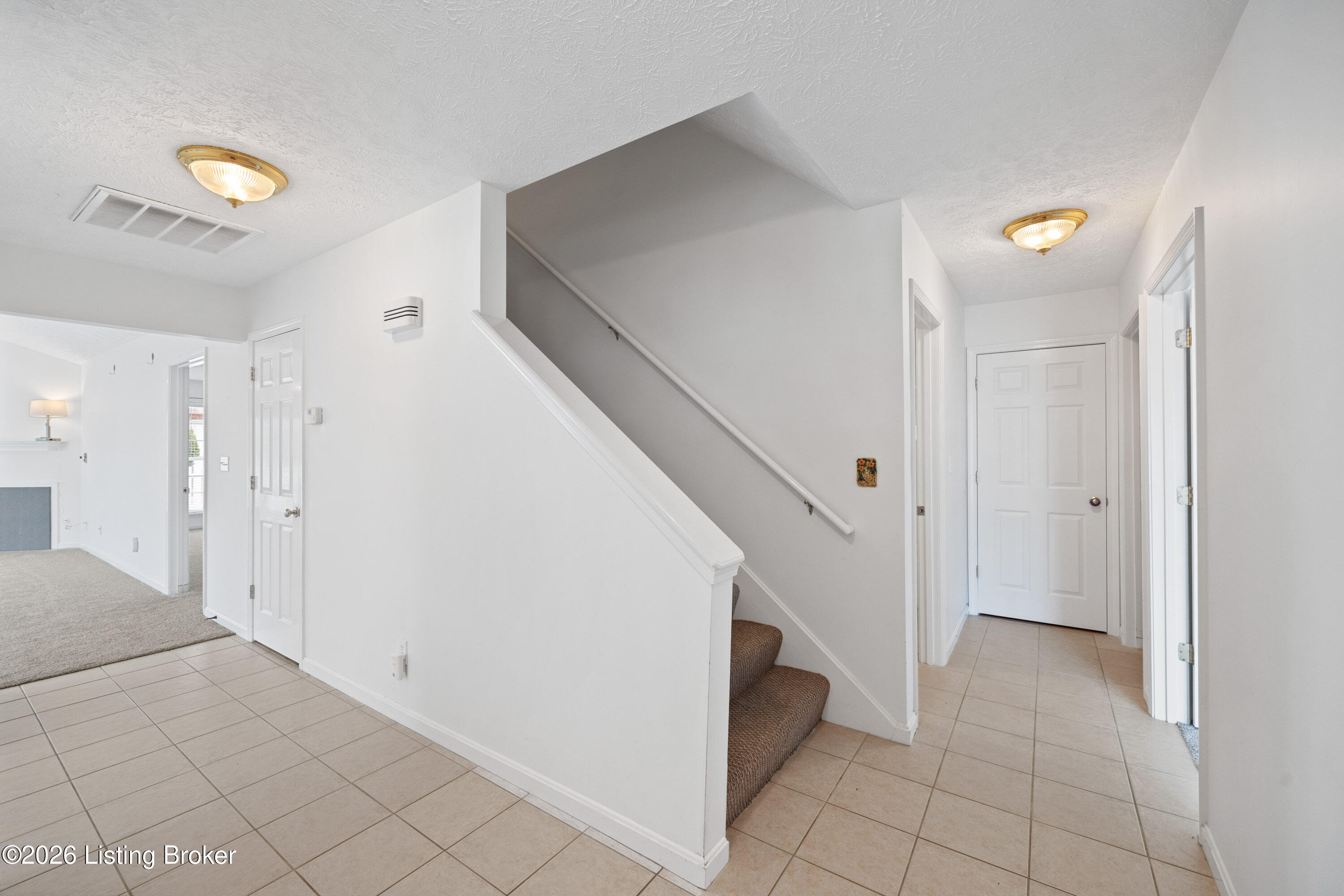10450 Monticello Forest Cir Property Photo 2